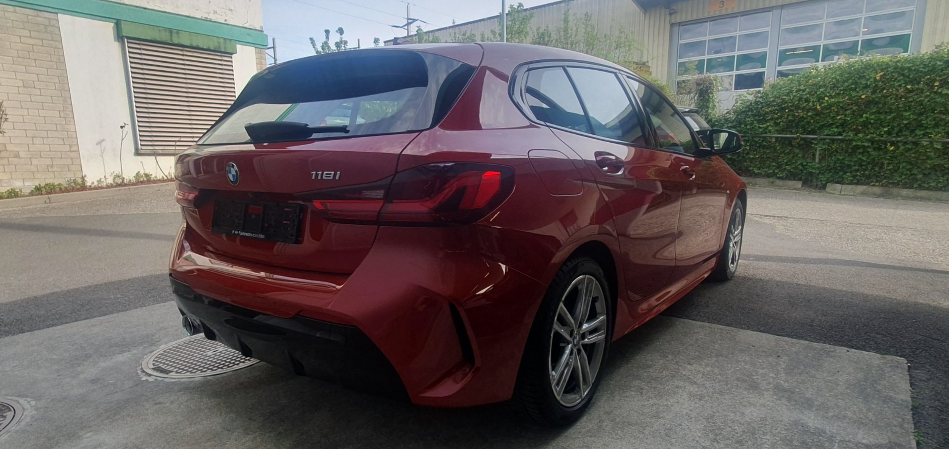 BMW 118i M Sport Steptronic-image-5