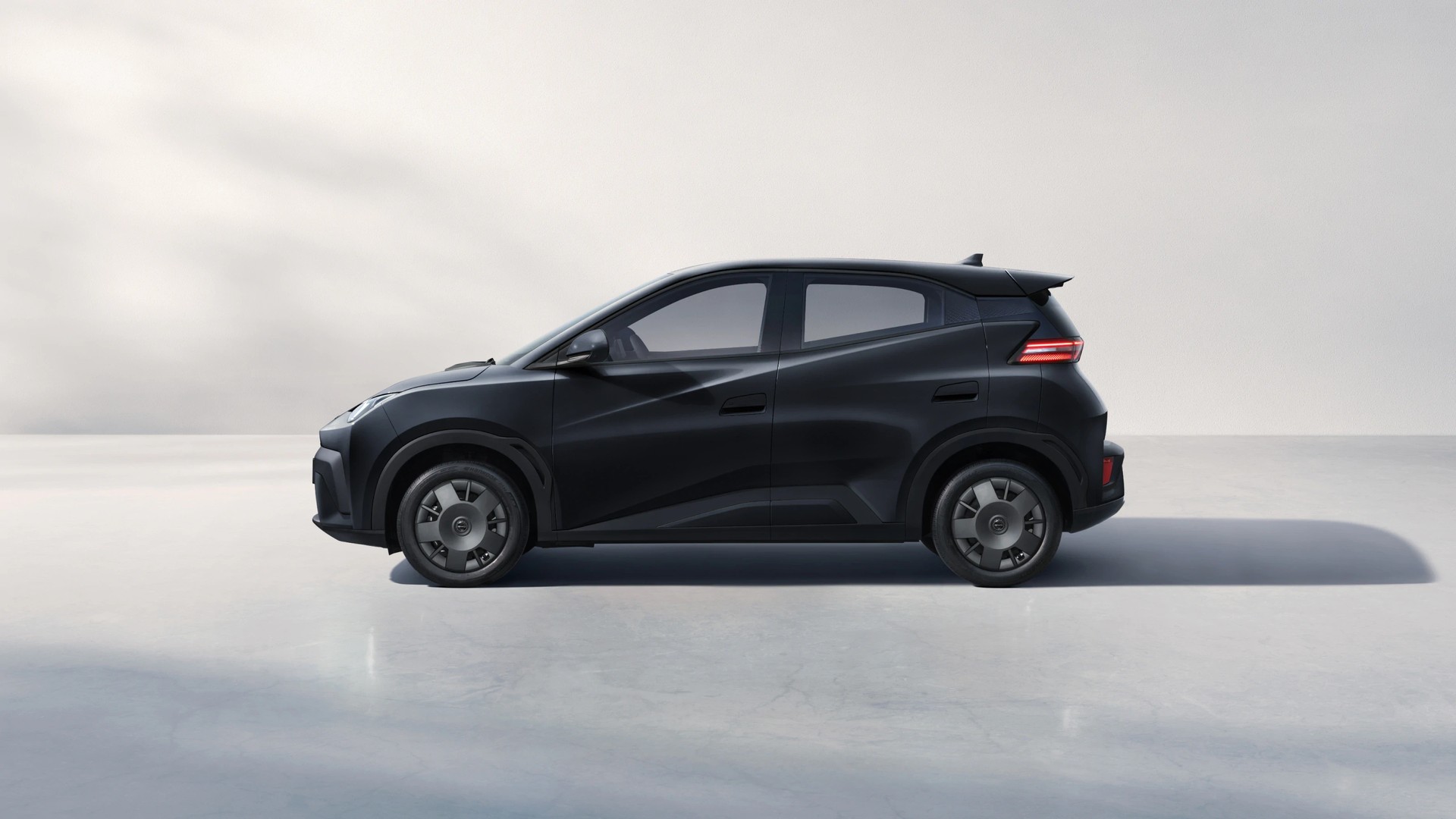 BYD Dolphin Surf 30 kWh Active-image-2
