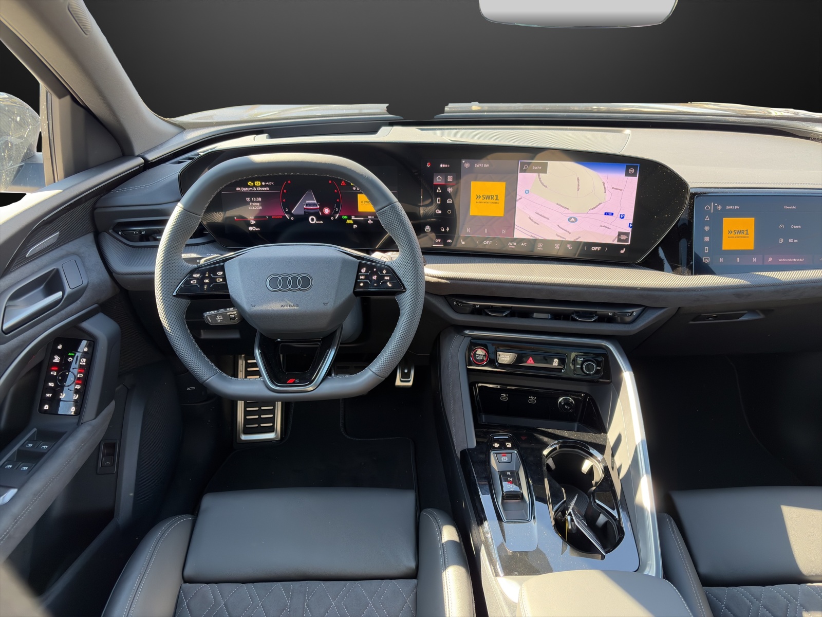 AUDI SQ5 TFSI quattro S-tronic-image-9