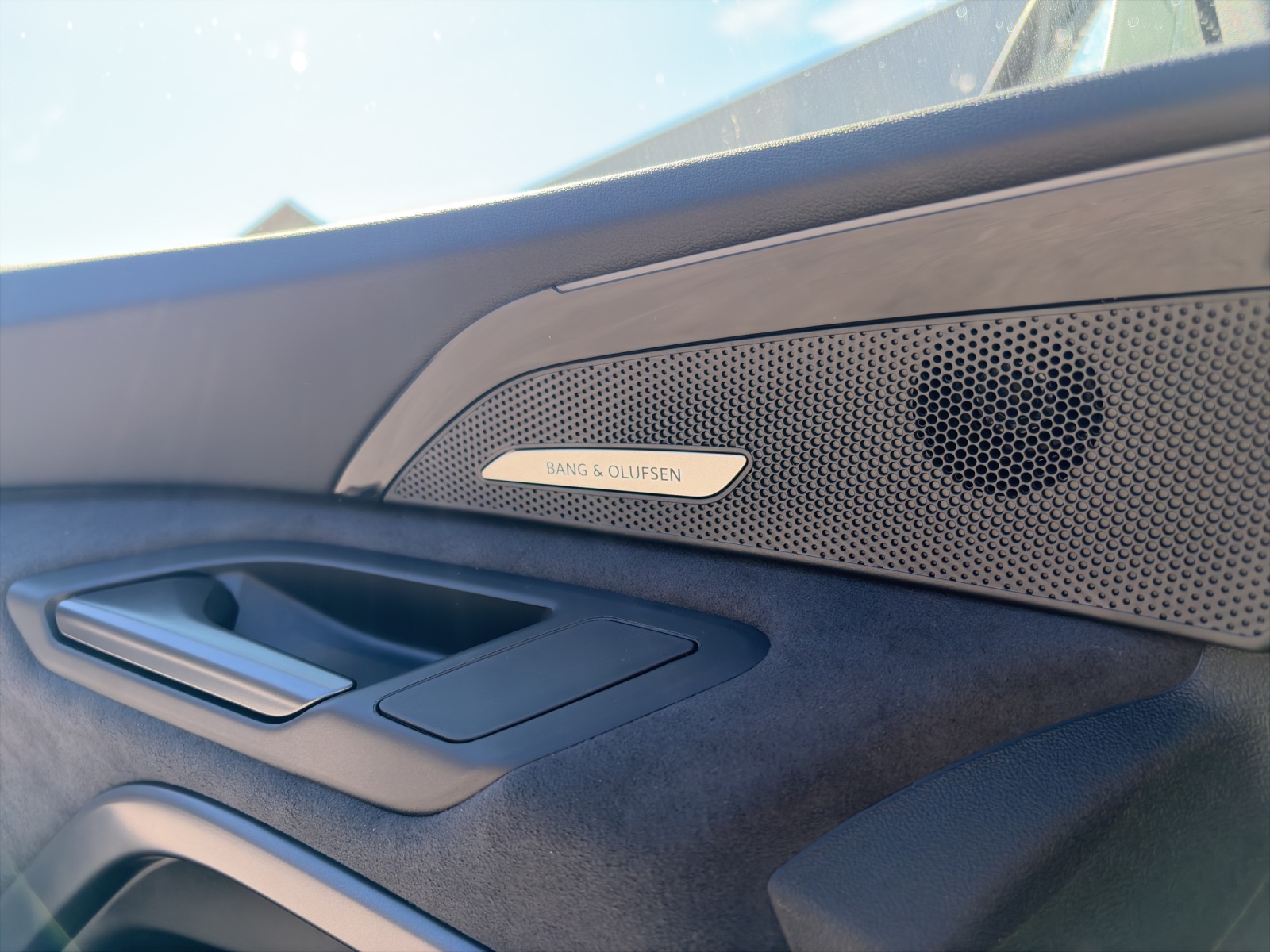 AUDI SQ5 TFSI quattro S-tronic-image-18