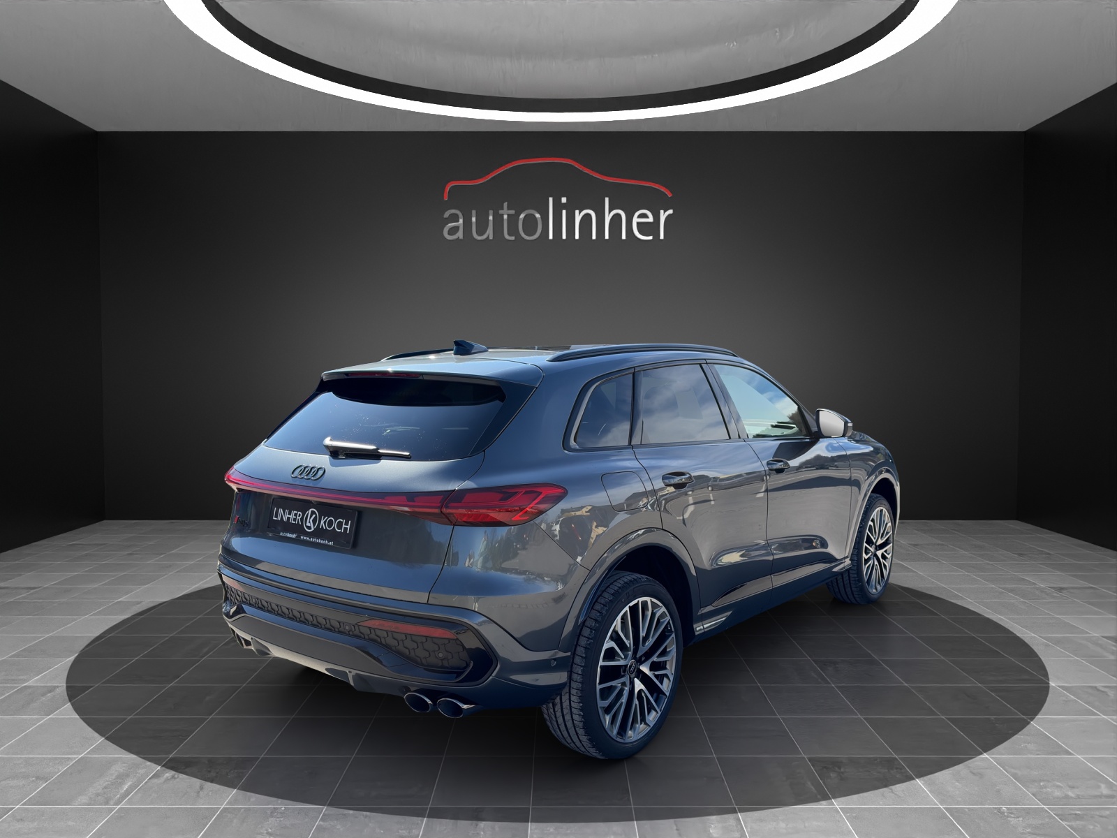 AUDI SQ5 TFSI quattro S-tronic-image-4