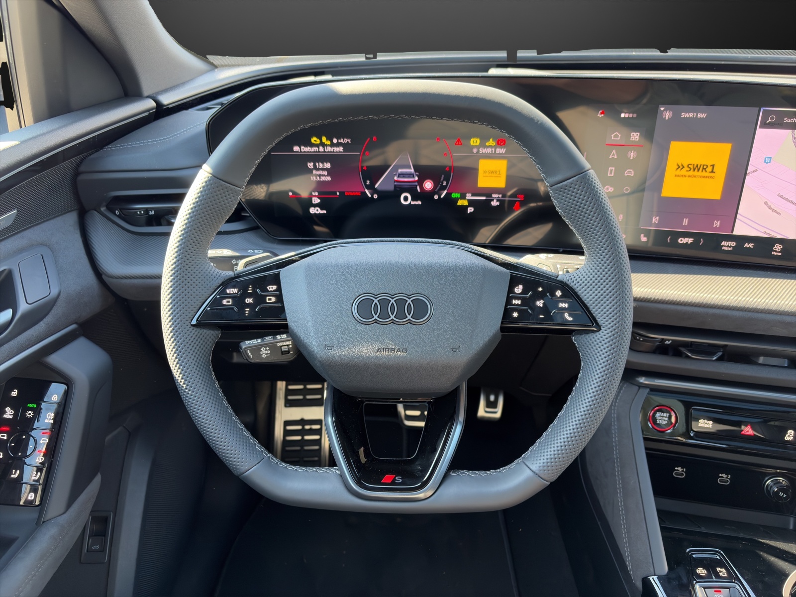 AUDI SQ5 TFSI quattro S-tronic-image-10