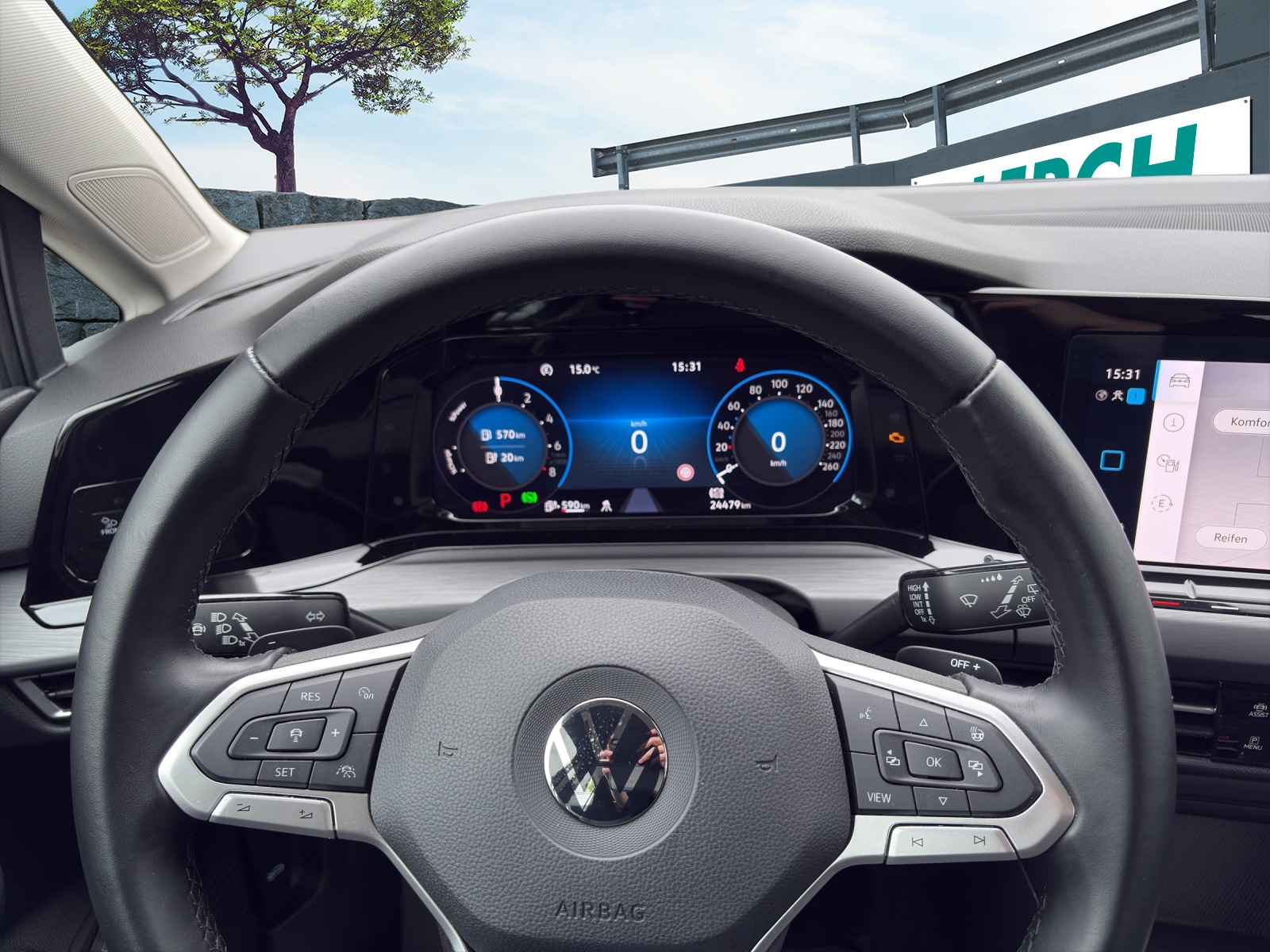 VW Golf 1.4 TSI PHEV Style-image-11