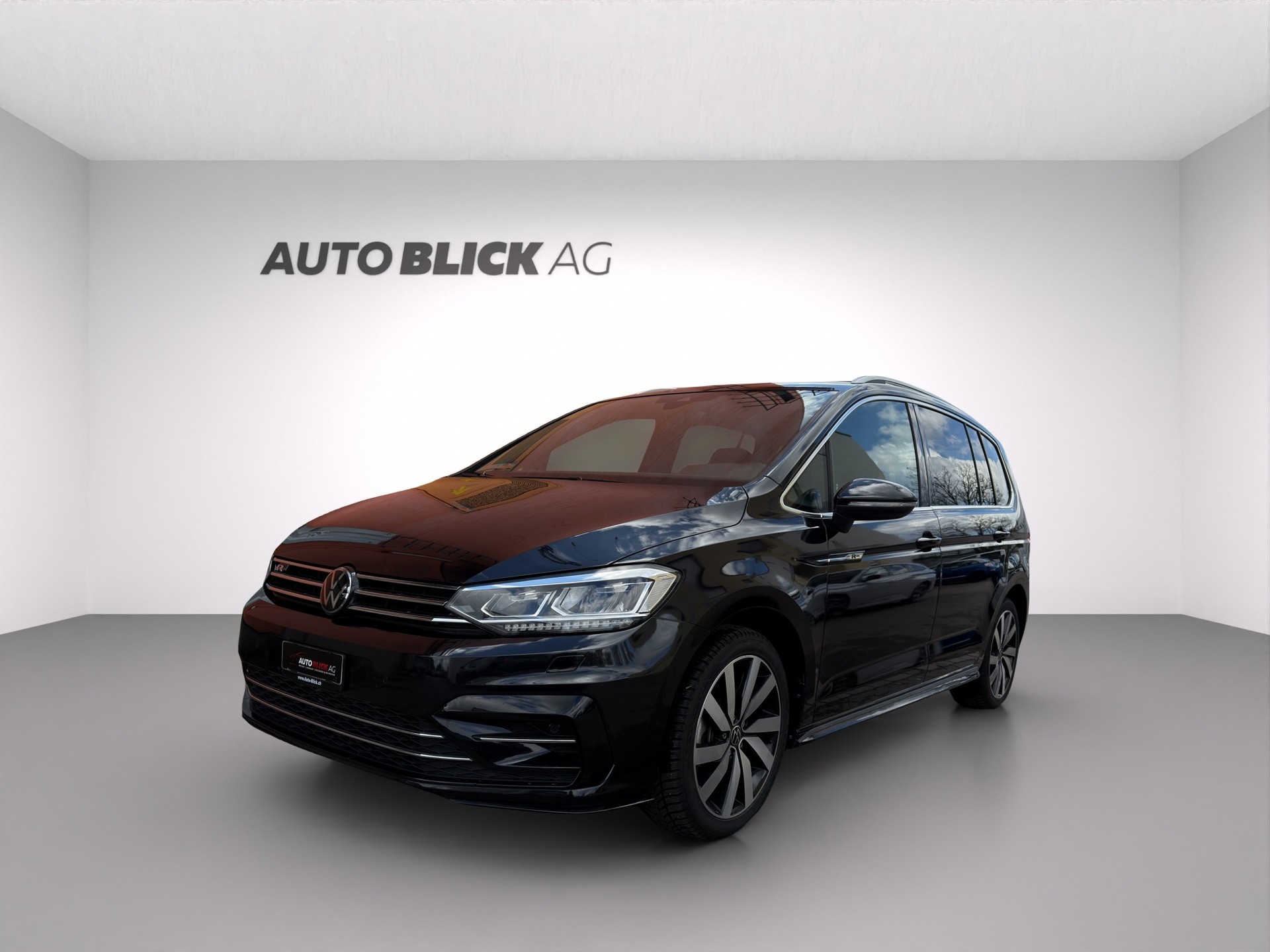 VW Touran 1.5 TSI EVO Highline R-LINE DSG-image-0