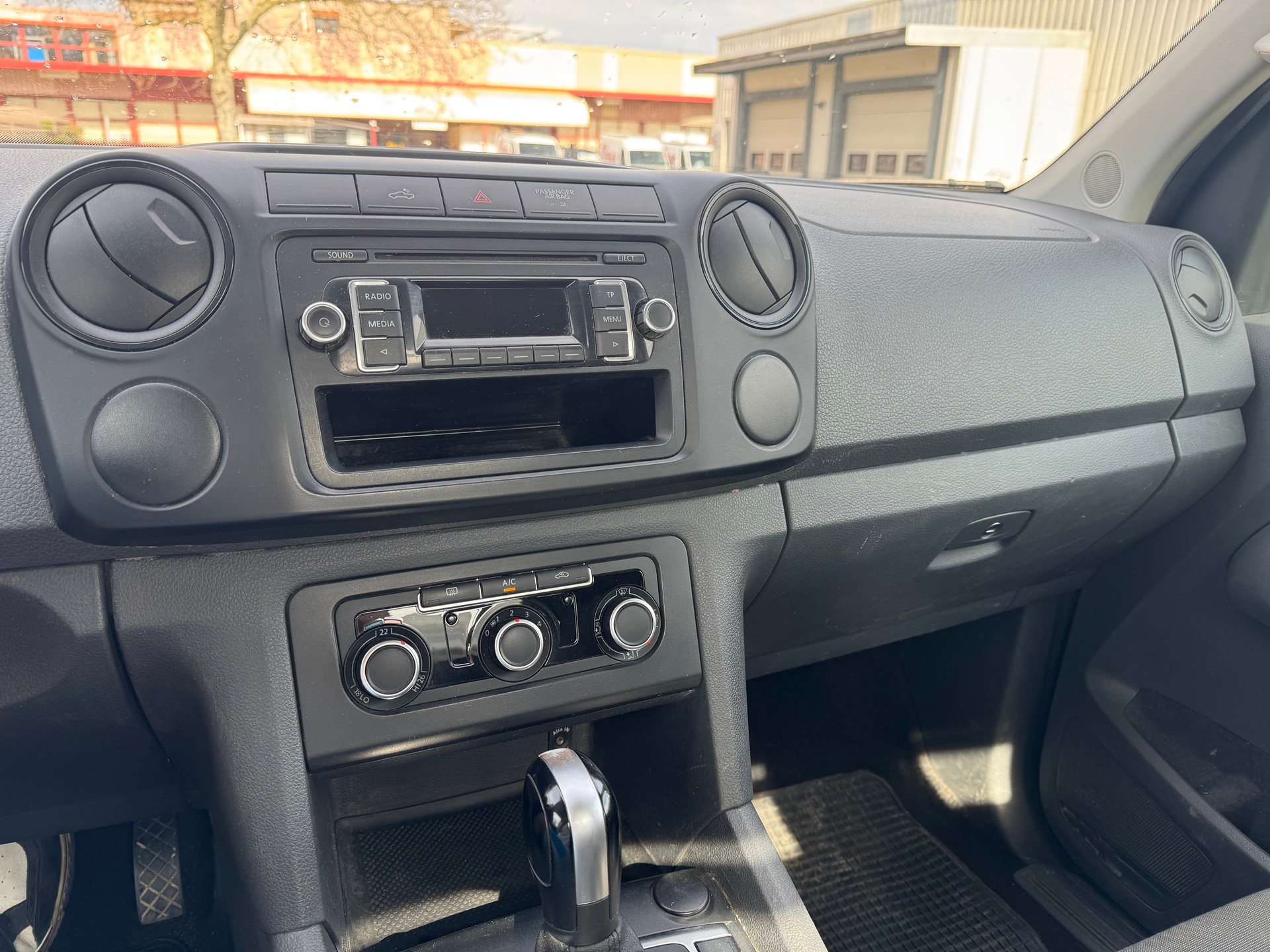 VW Amarok 2.0 BiTDI 4Motion permanent A-image-10