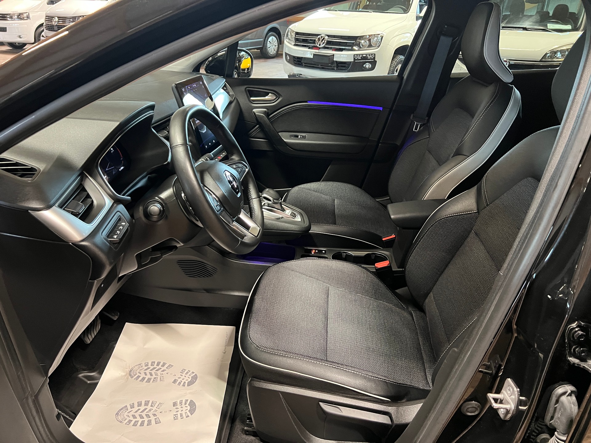RENAULT Captur 1.3 TCe Techno EDC-image-8