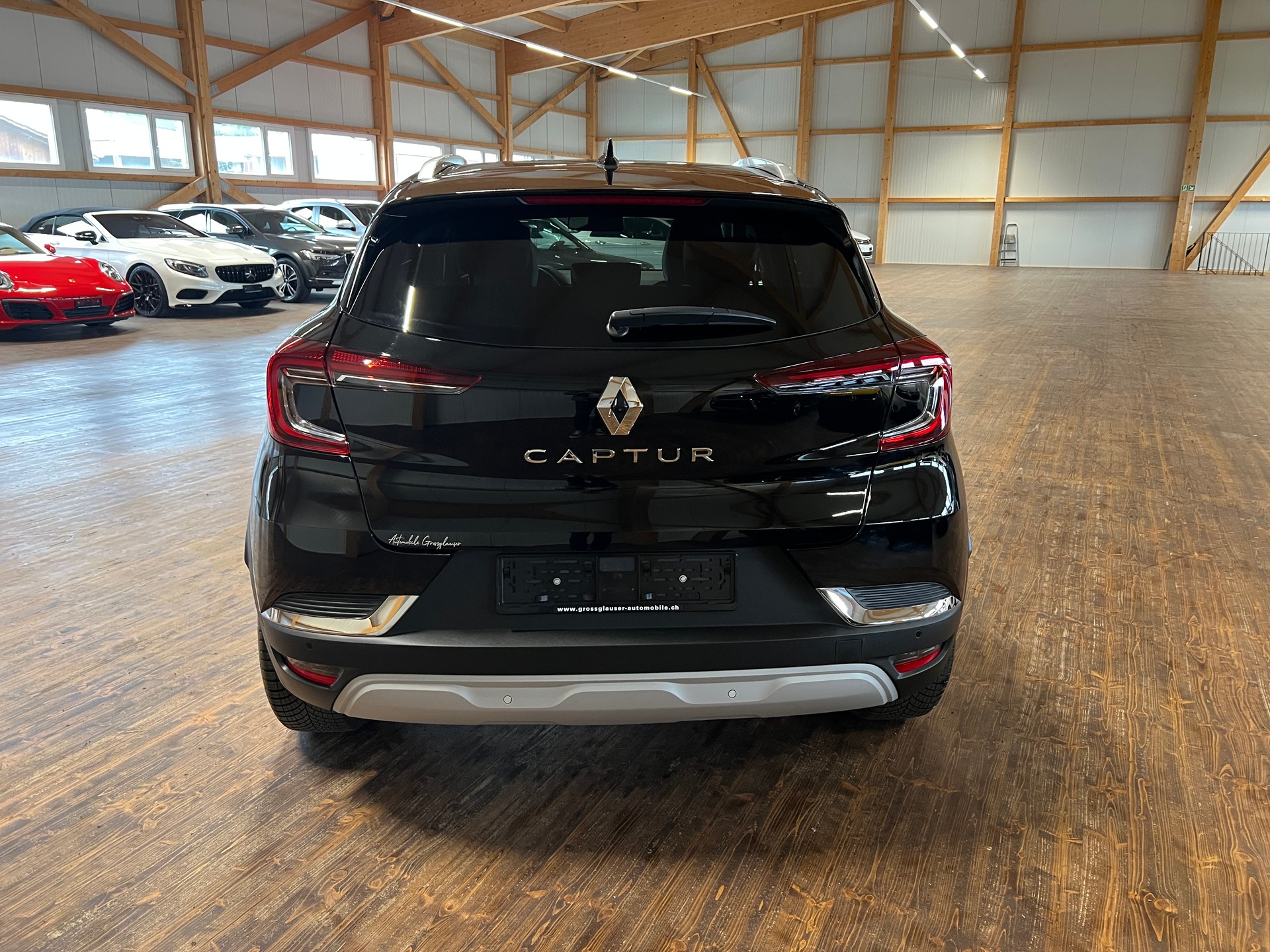 RENAULT Captur 1.3 TCe Techno EDC-image-5