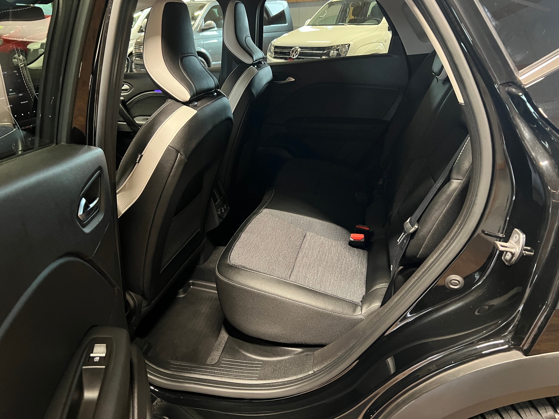 RENAULT Captur 1.3 TCe Techno EDC-image-12