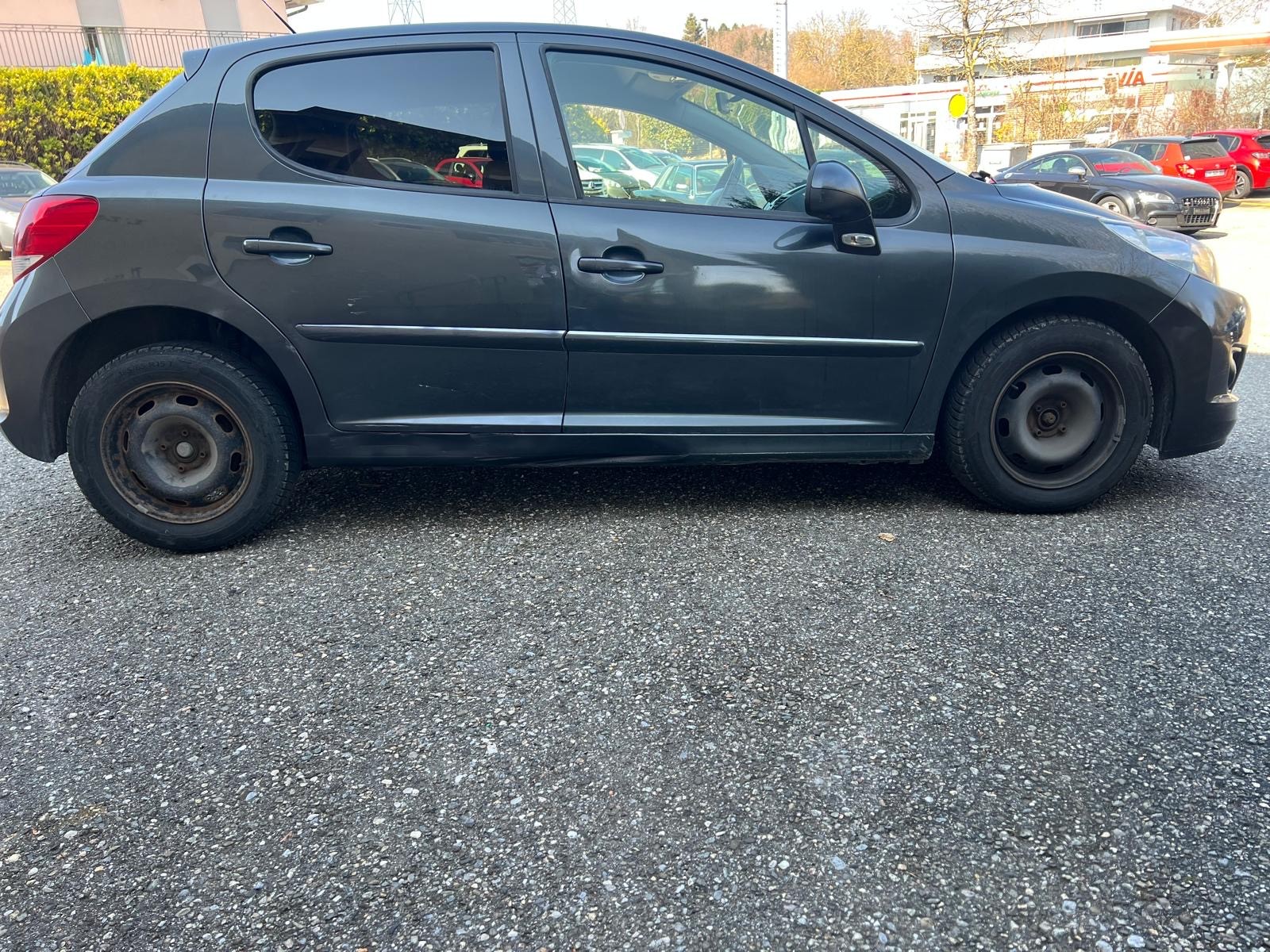 PEUGEOT 207 1.4 16V Trendy Clim-image-4