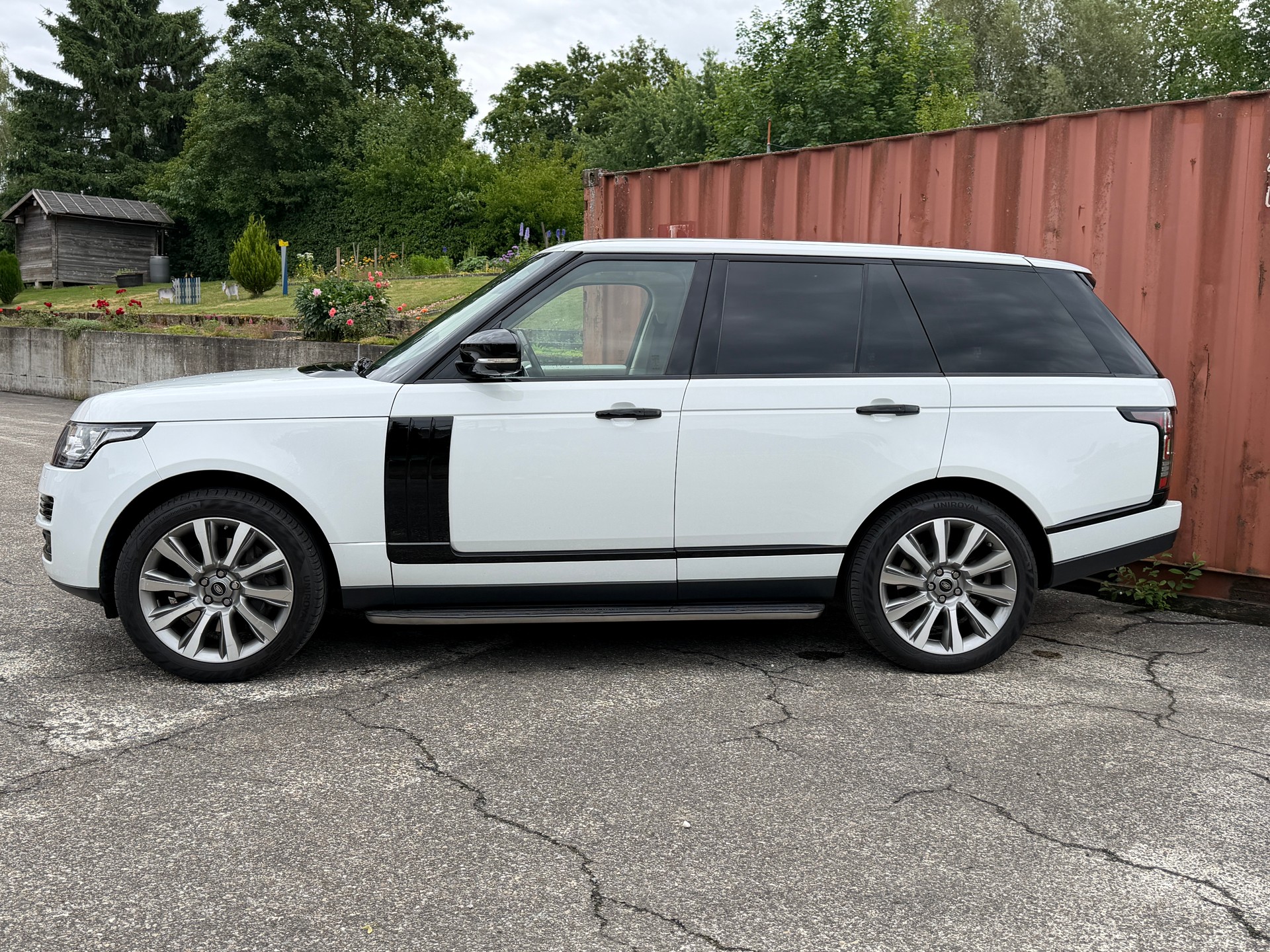 LAND ROVER Range Rover 4.4 SDV8 Autobiography-image-3