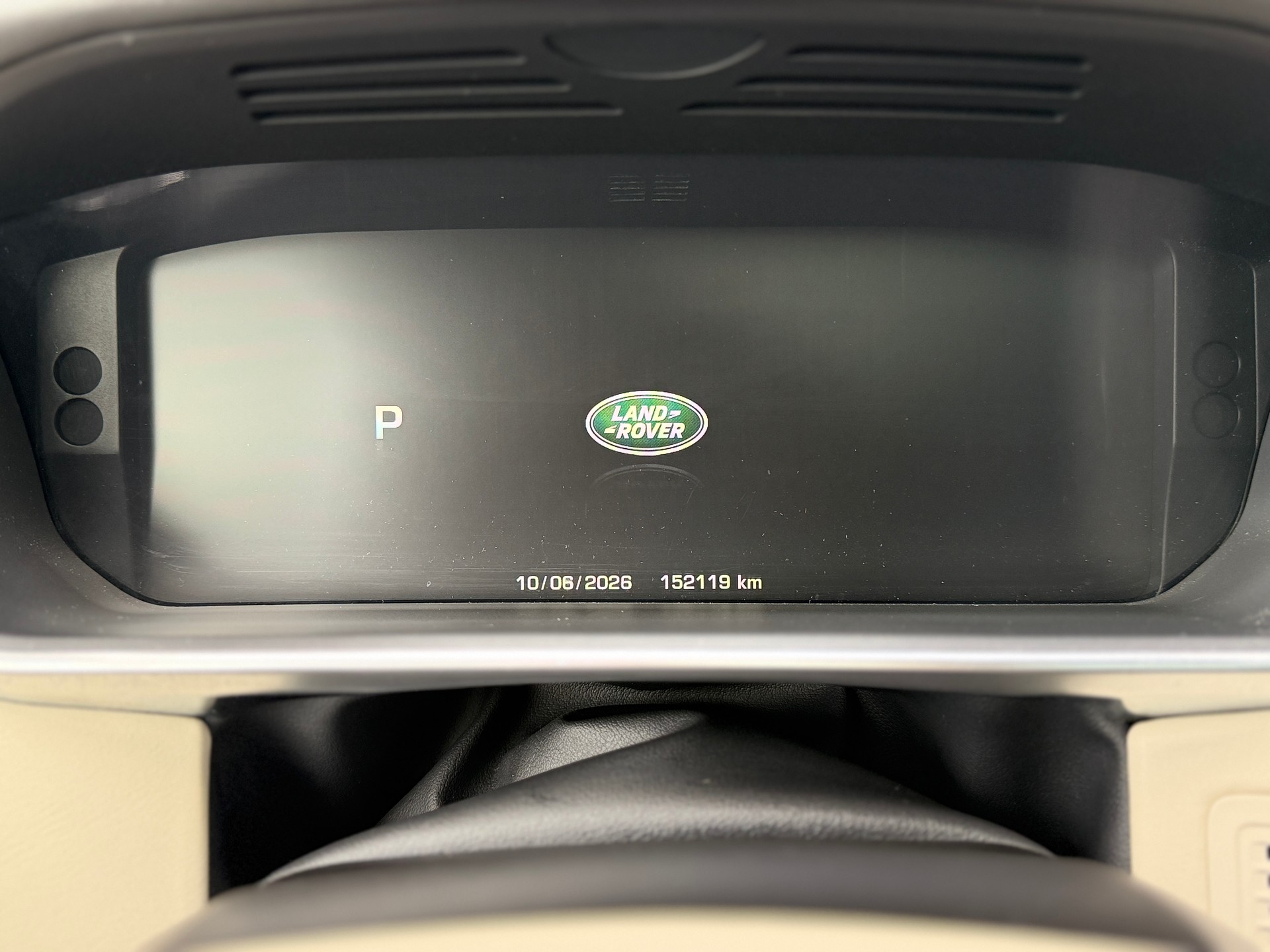 LAND ROVER Range Rover 4.4 SDV8 Autobiography-image-15