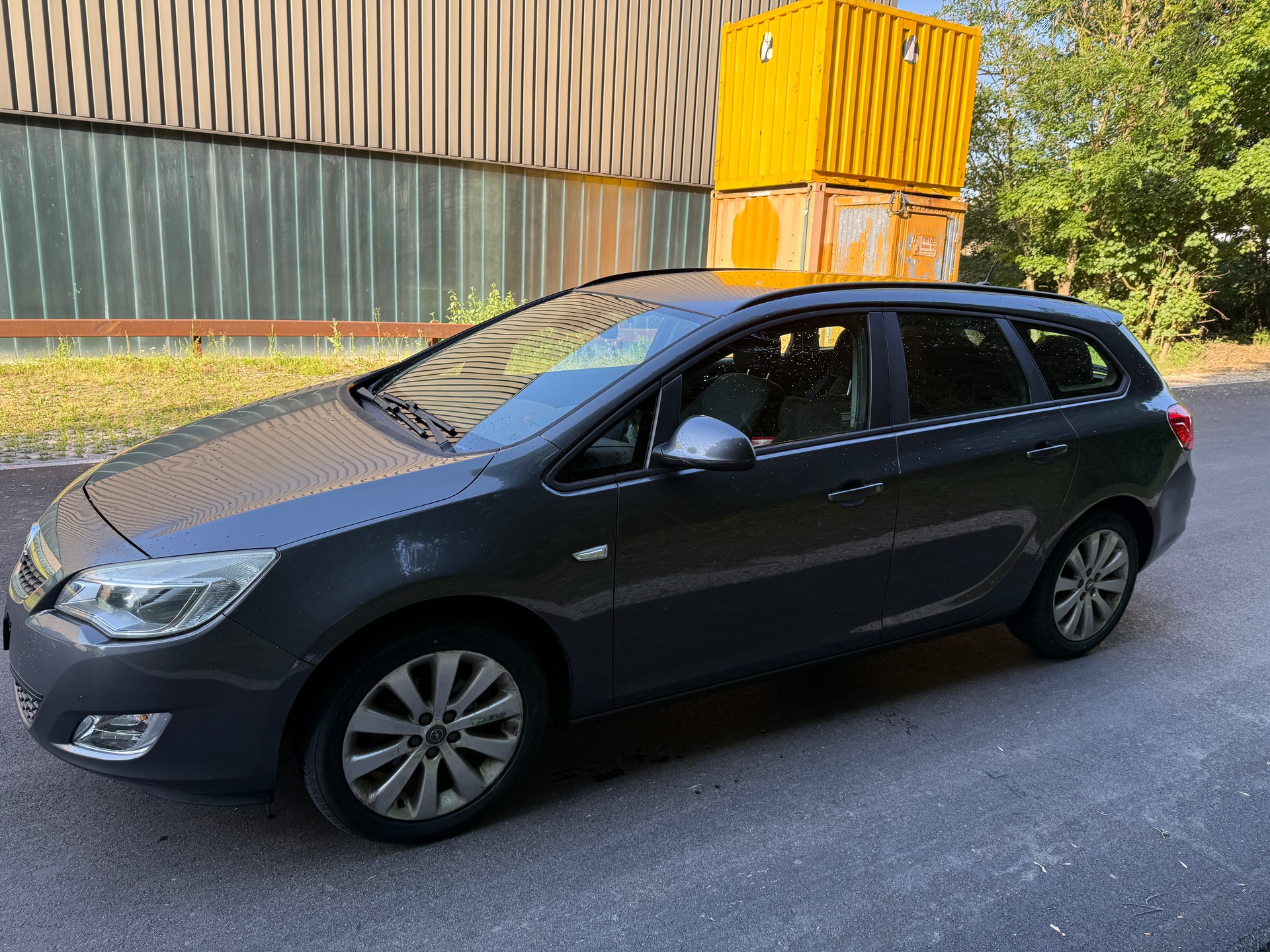OPEL Astra SportsTourer 1.4i 16V Turbo Sport-image-3