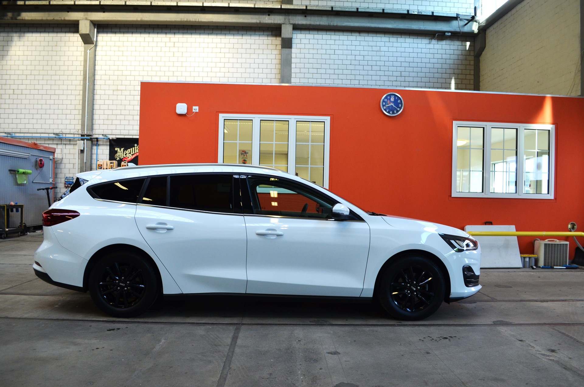 FORD Focus 1.0 MHEV Titanium X Automat-image-3