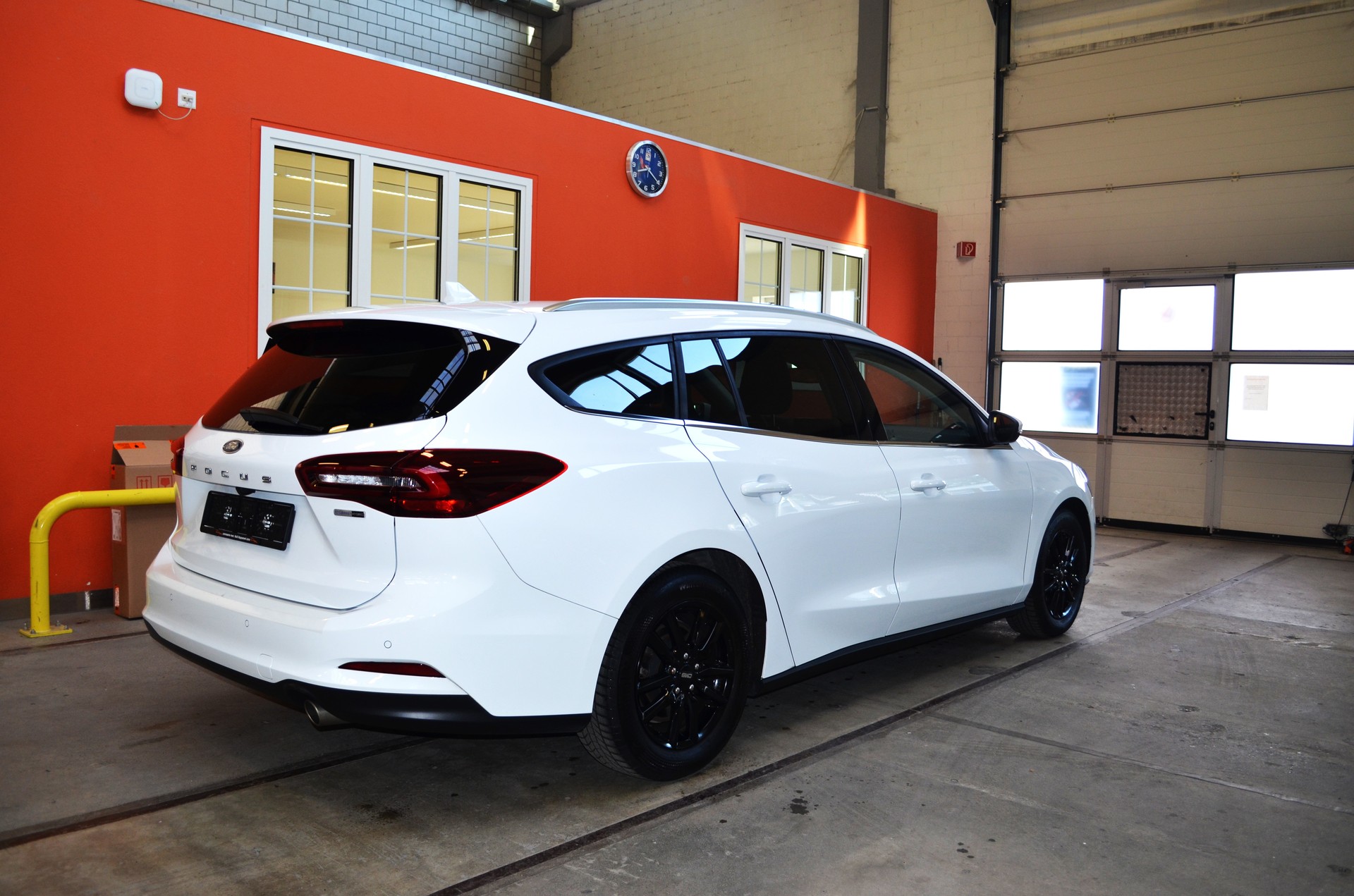 FORD Focus 1.0 MHEV Titanium X Automat-image-4