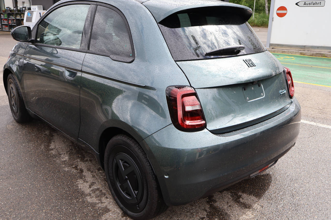 FIAT 500 Armani-image-5