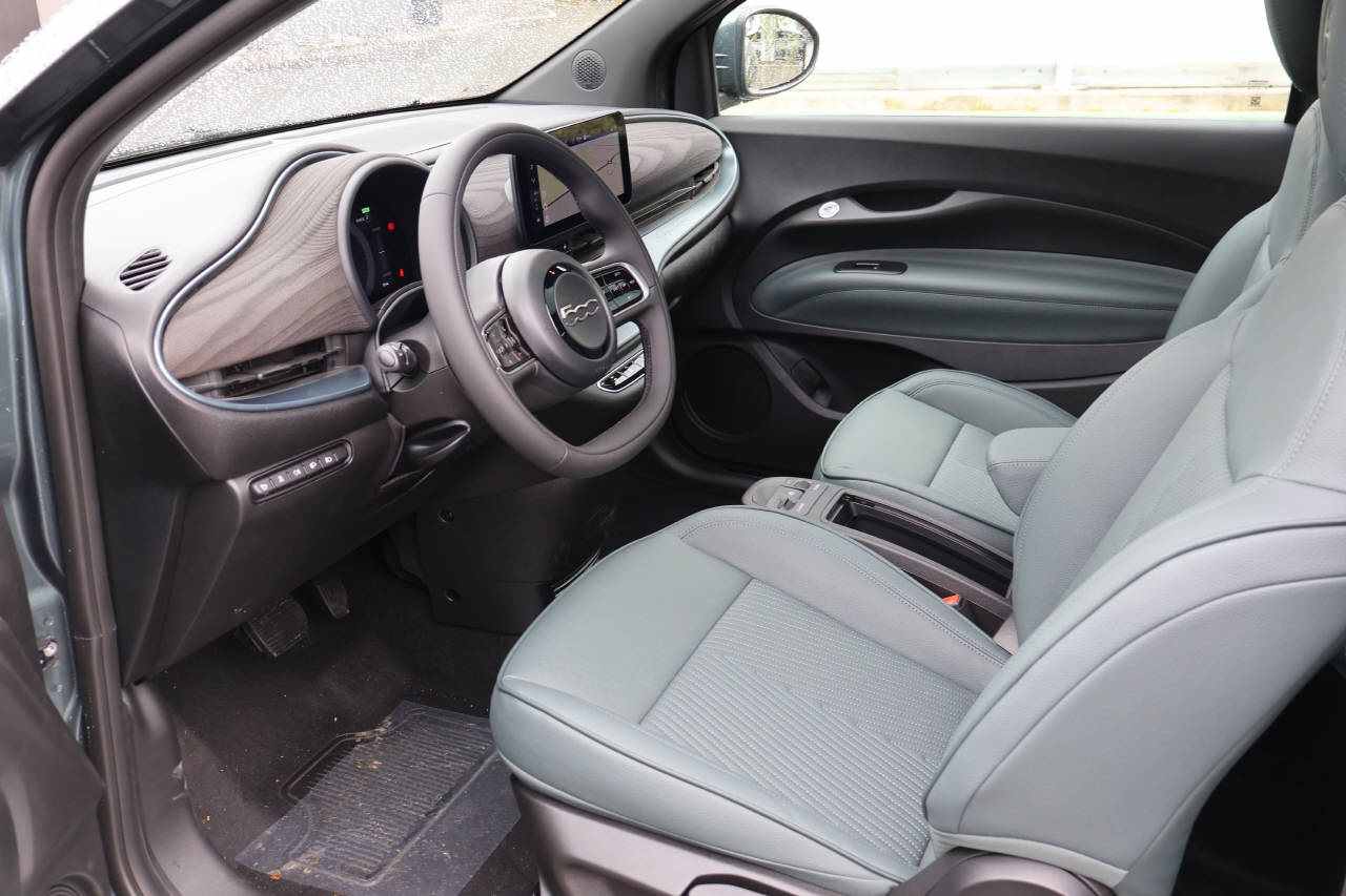 FIAT 500 Armani-image-10
