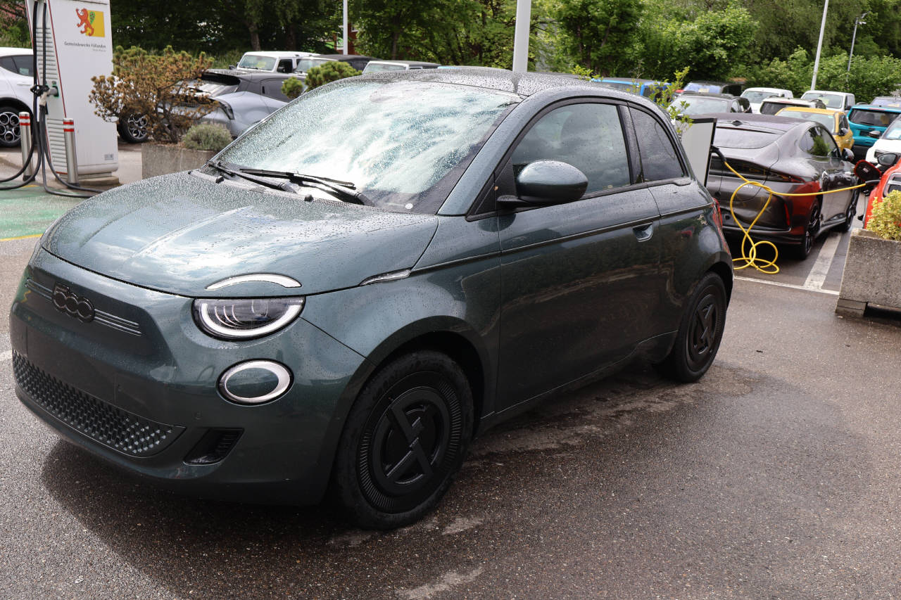FIAT 500 Armani-image-6