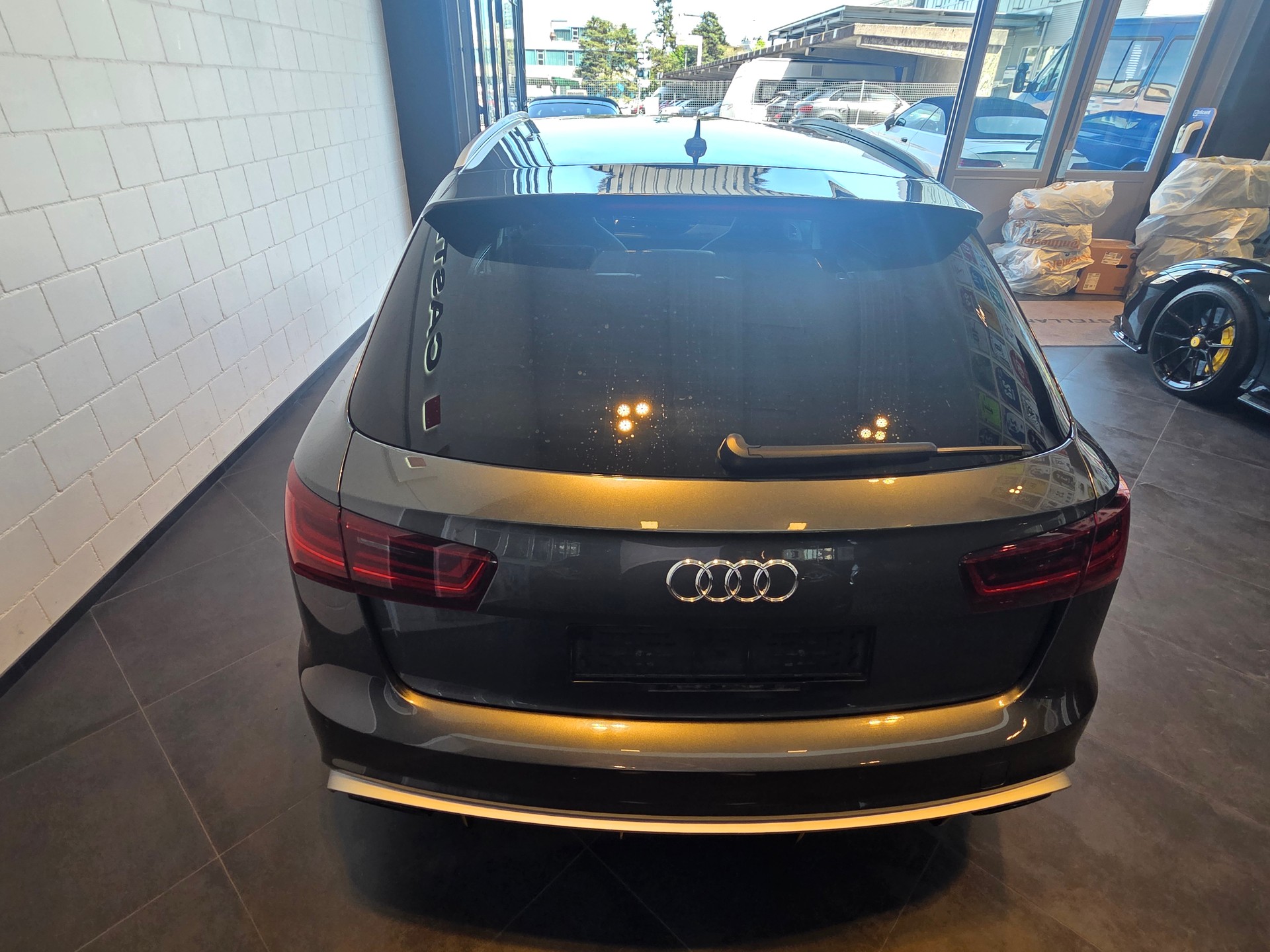 AUDI RS6 Avant 4.0 TFSI V8 p-image-5