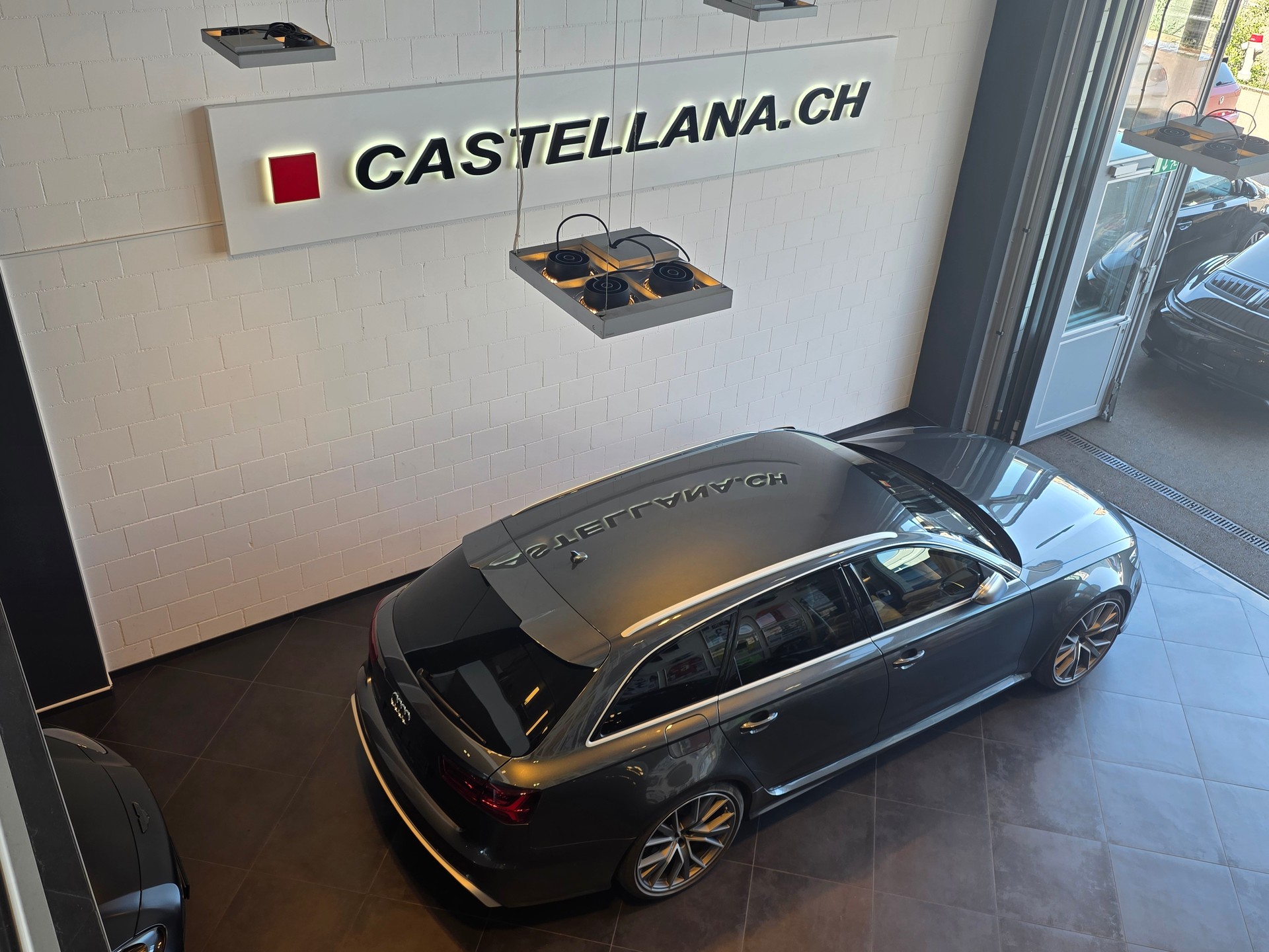 AUDI RS6 Avant 4.0 TFSI V8 p-image-8