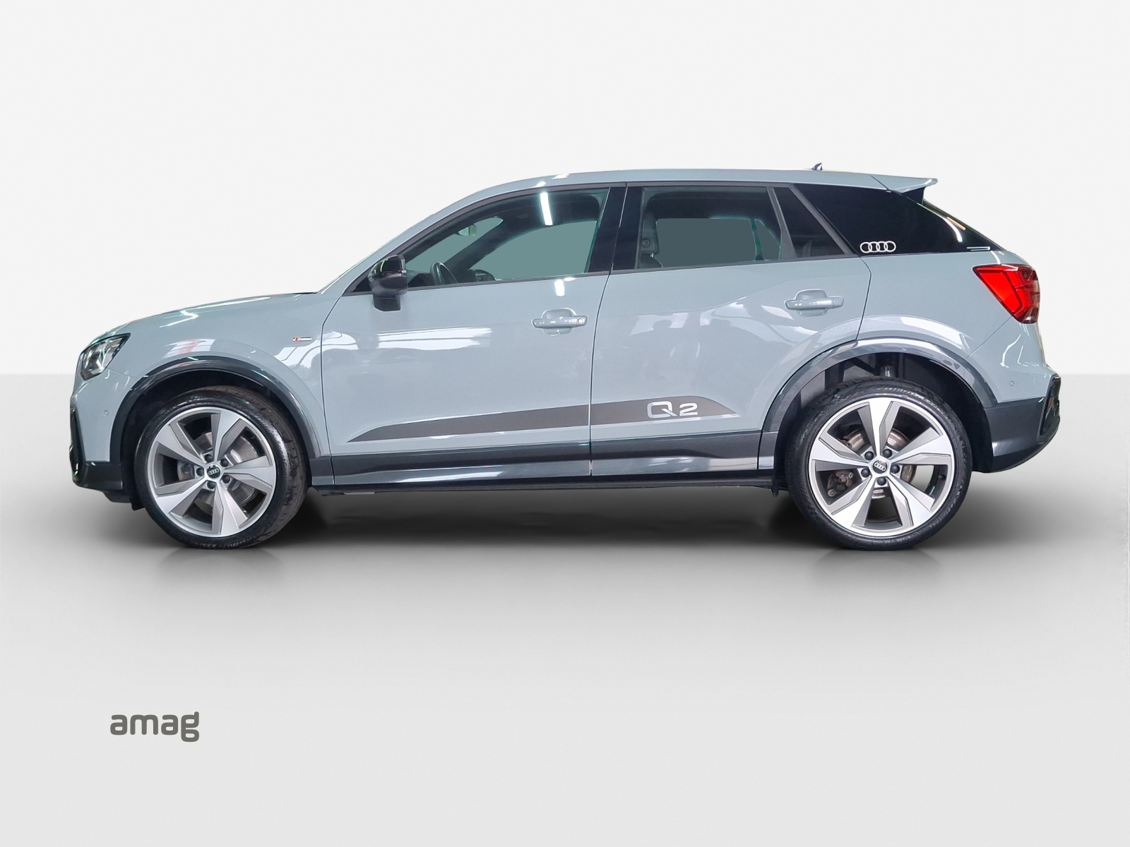 AUDI Q2 40 TFSI S line Attraction quattro S-tronic-image-1