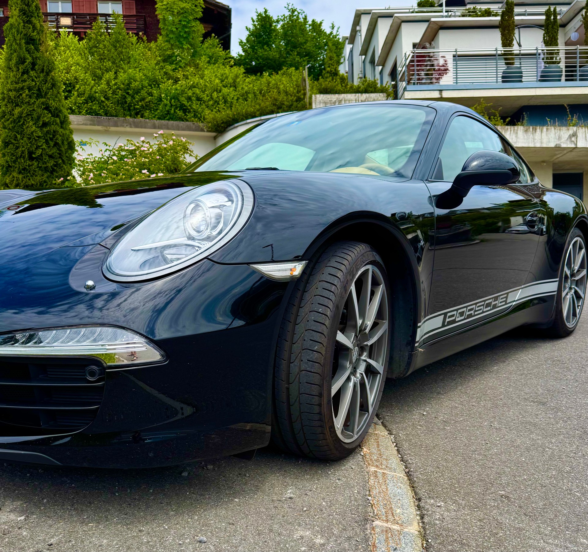 PORSCHE 3.4 Carrera PDK, frisch ab MFK, geringe KM Leistung-image-4