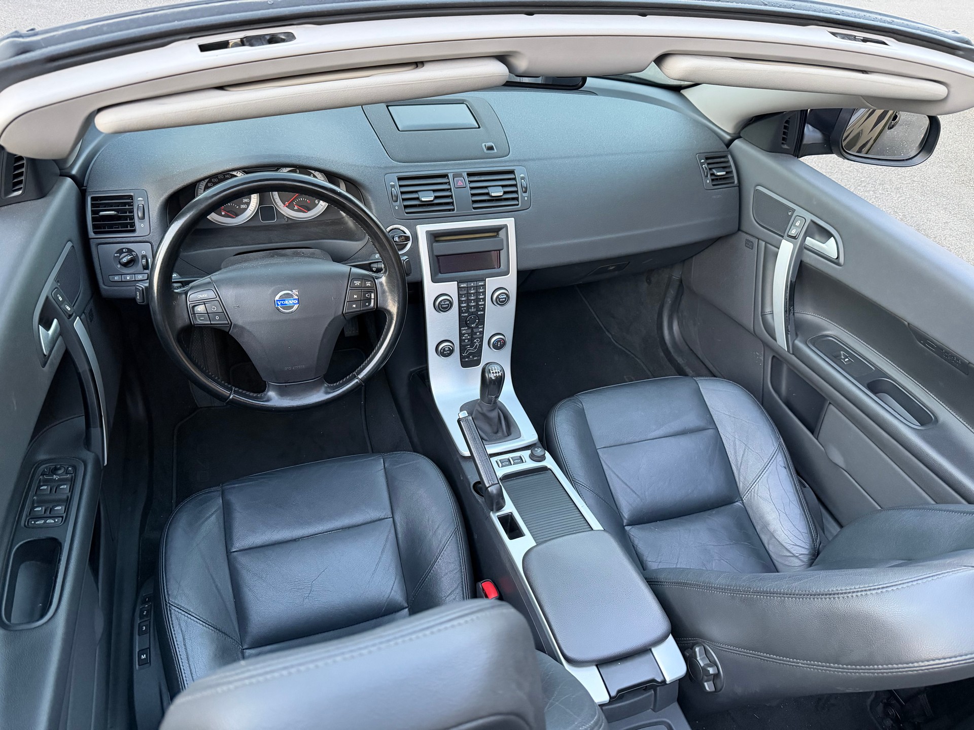 VOLVO C70 D3 Summum-image-12