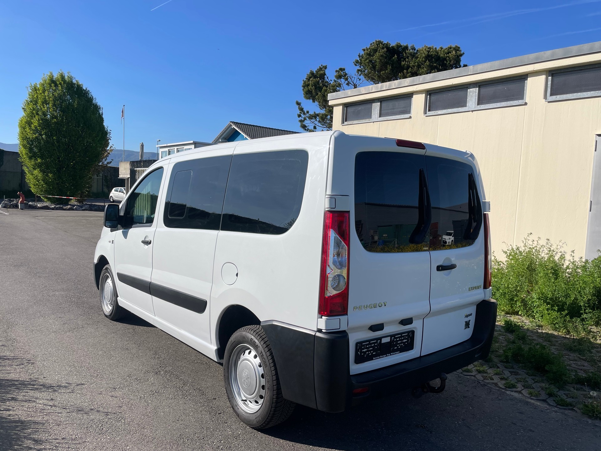 PEUGEOT Expert Tepee 2.0 HDi Confort L2-image-5