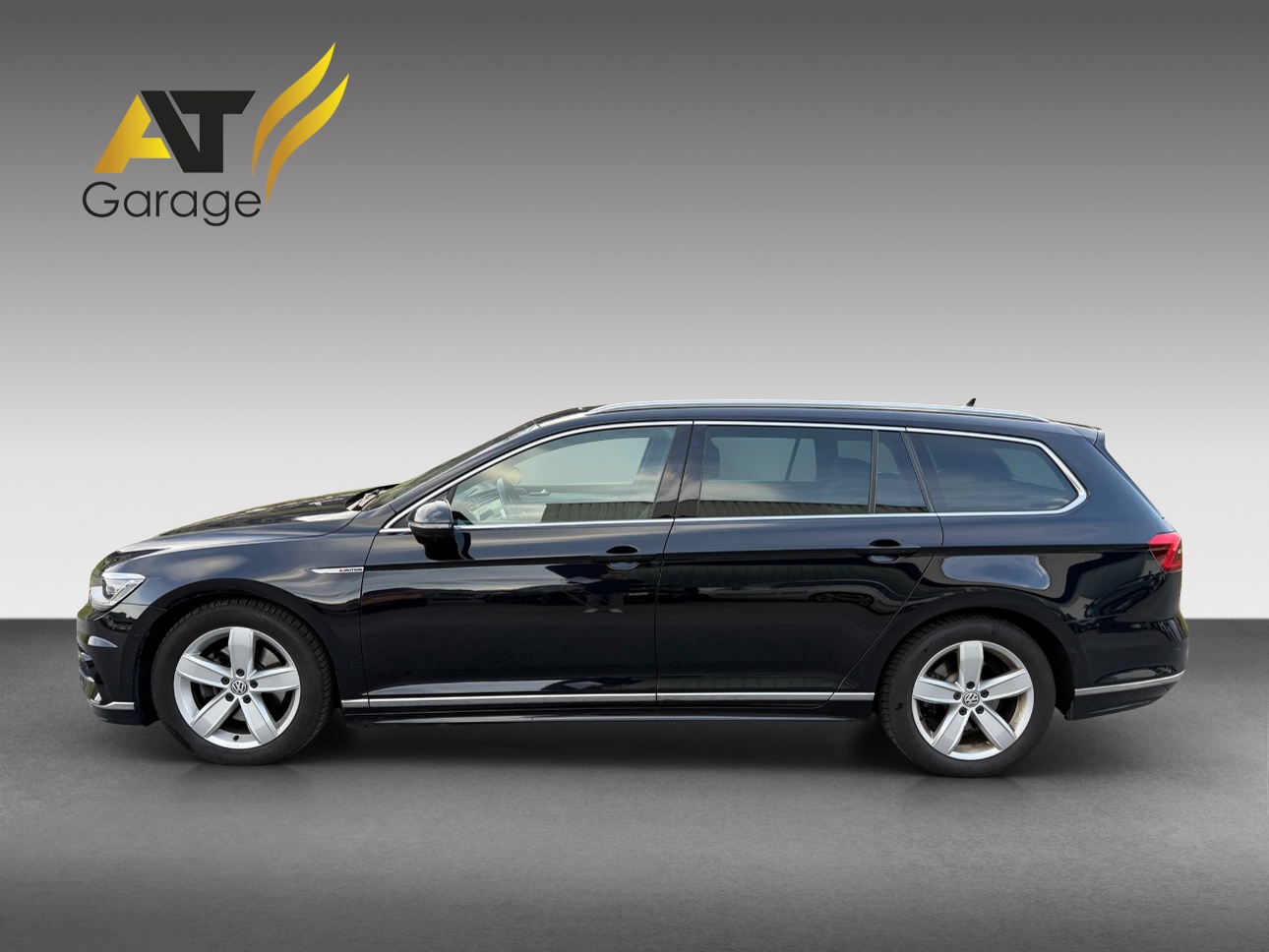 VW Passat Variant 2.0 TDI BMT Highline DSG 4Motion-image-2