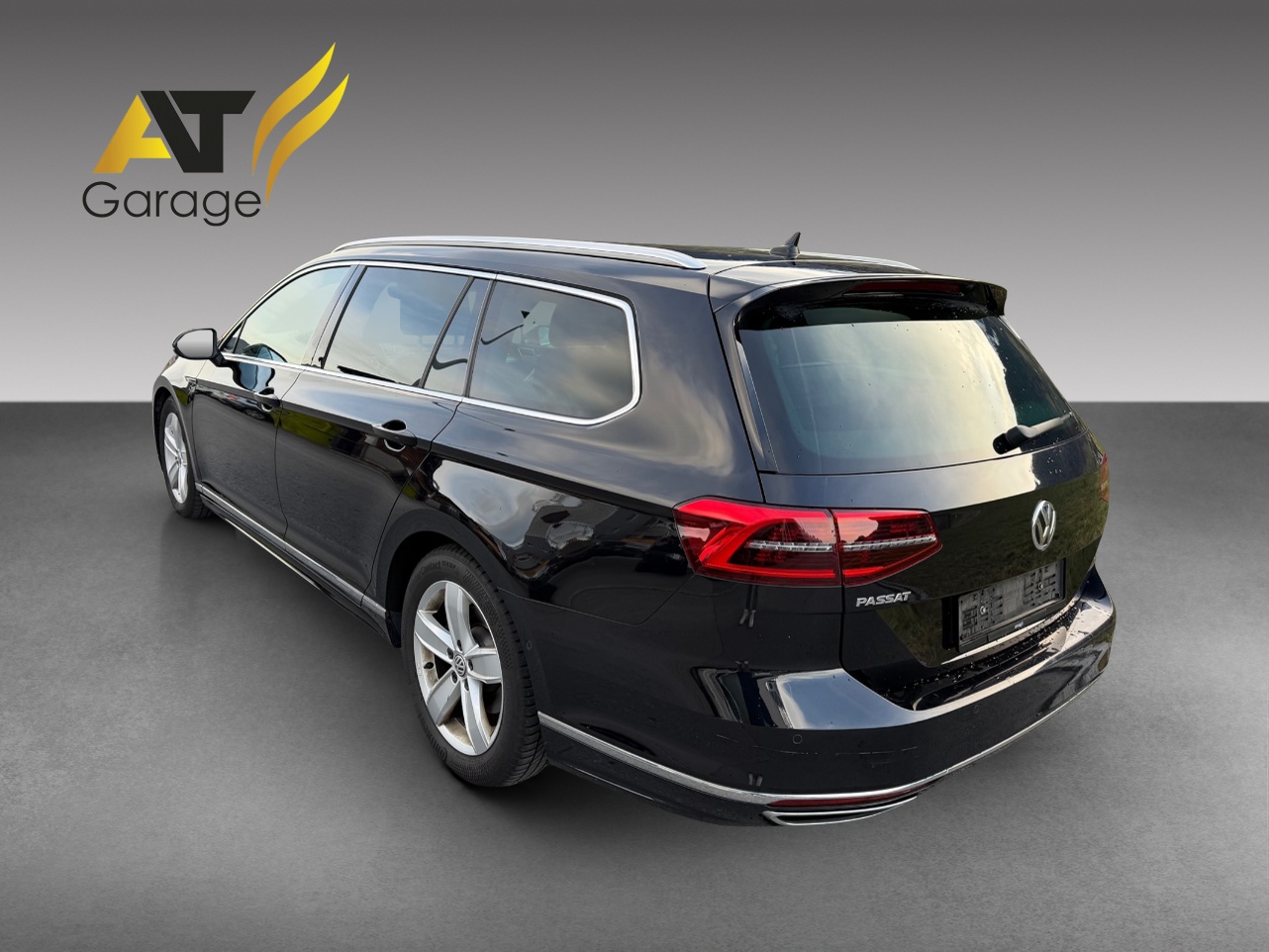 VW Passat Variant 2.0 TDI BMT Highline DSG 4Motion-image-3