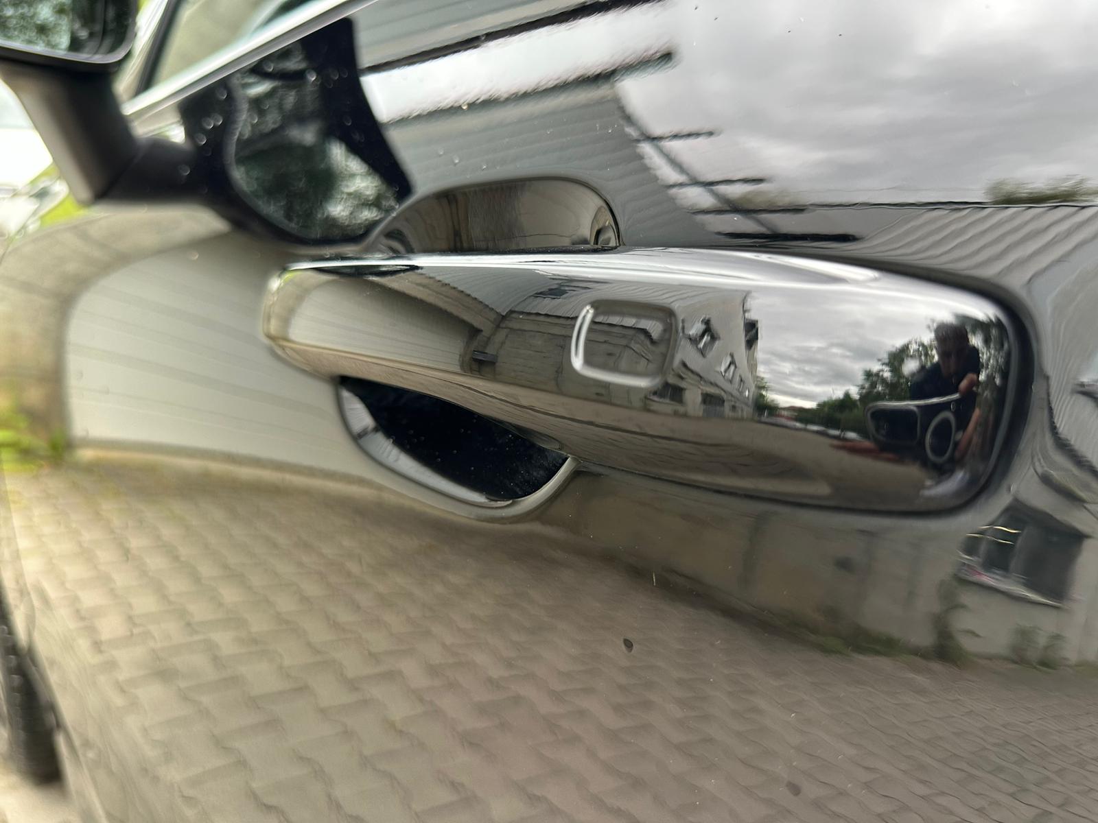 VOLVO XC60 T8 eAWD PluginHybrid XCENTRIC Black Edition Geartronic-image-9