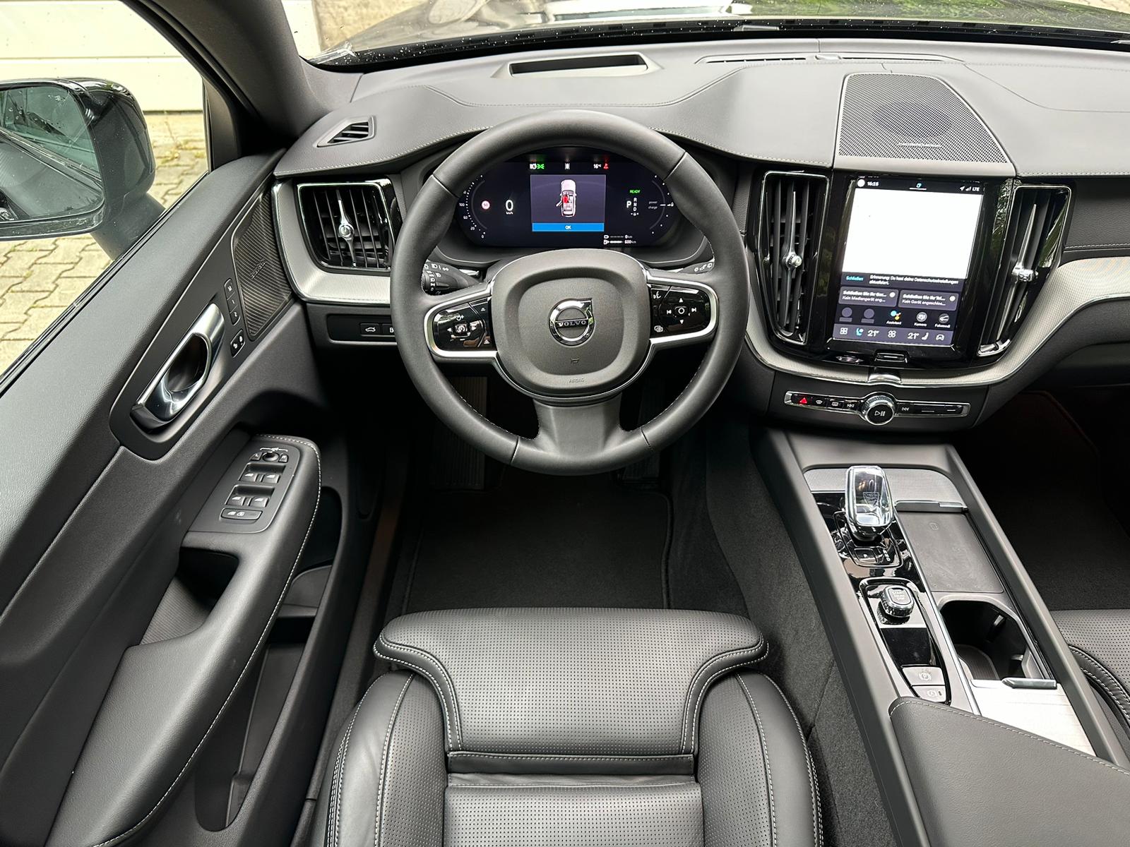 VOLVO XC60 T8 eAWD PluginHybrid XCENTRIC Black Edition Geartronic-image-22