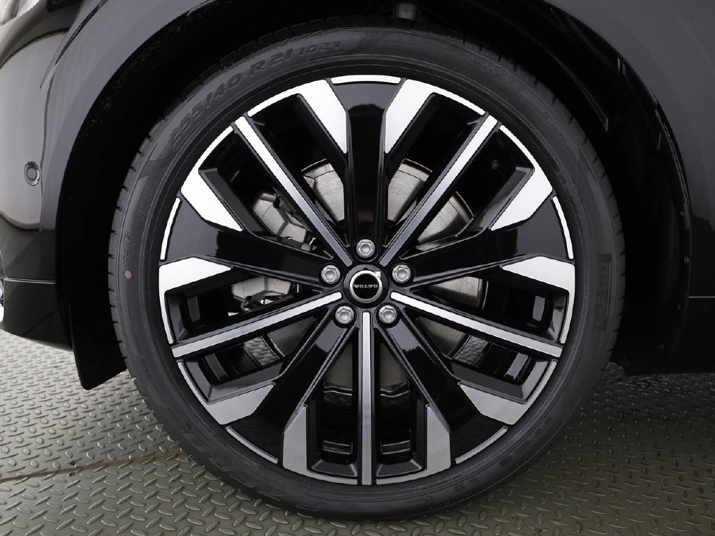 VOLVO XC60 2.0 T8 TE Ultra Dark eAWD-image-5