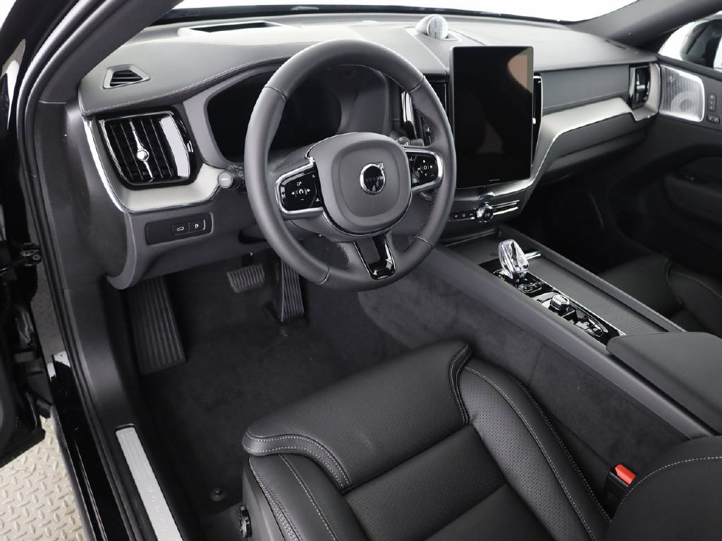 VOLVO XC60 2.0 T8 TE Ultra Dark eAWD-image-6