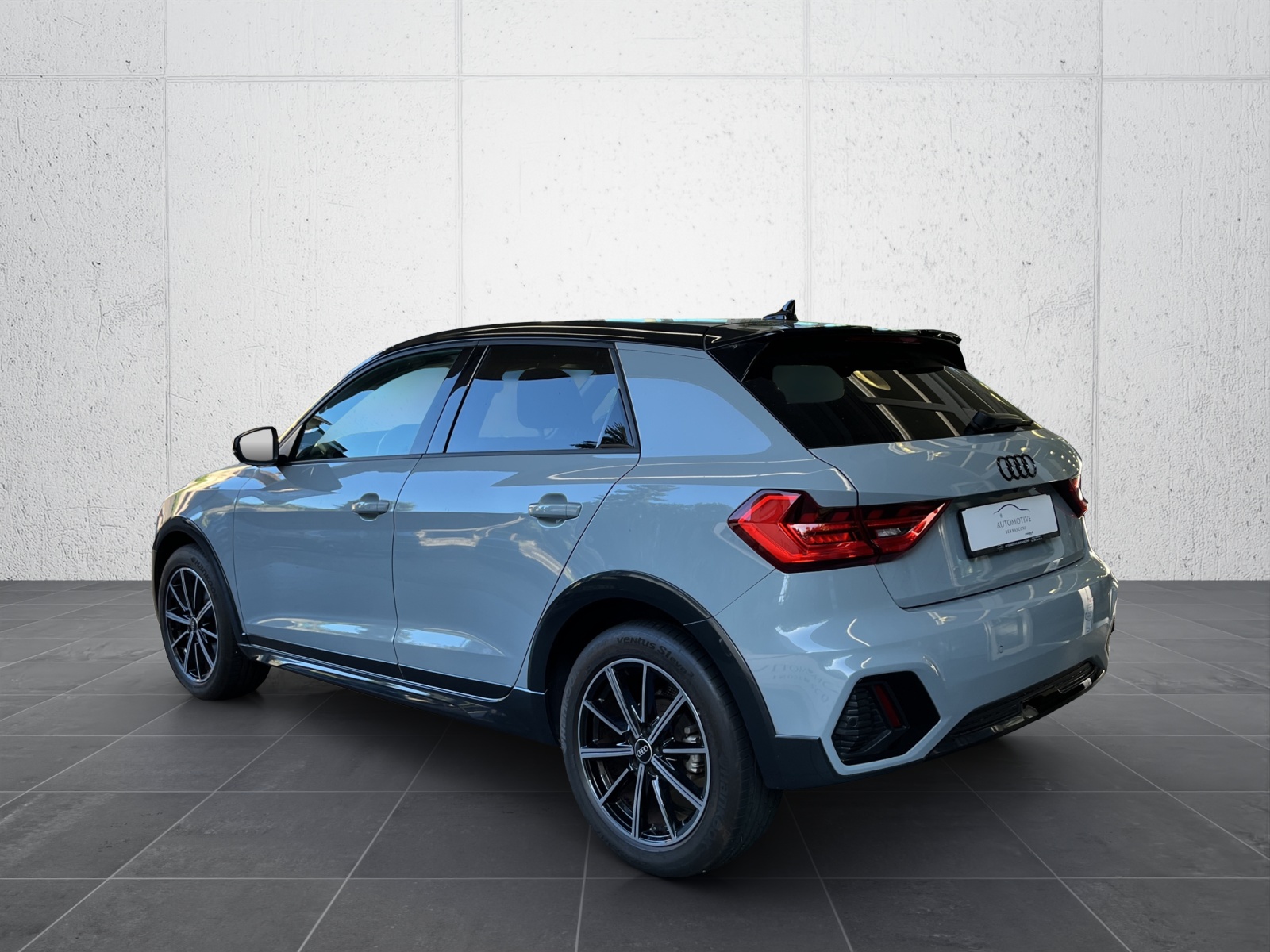 AUDI A1 City Carver 30 TFSI Attraction S-tronic-image-3