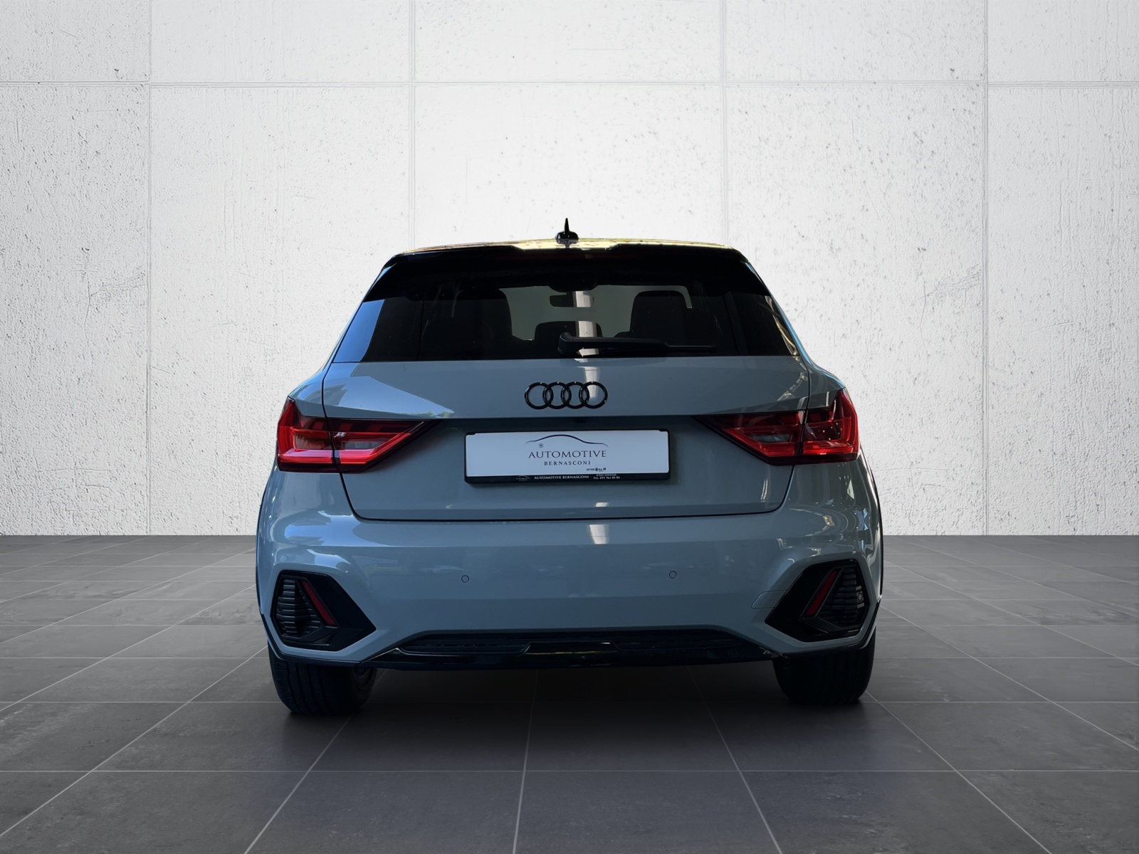 AUDI A1 City Carver 30 TFSI Attraction S-tronic-image-2