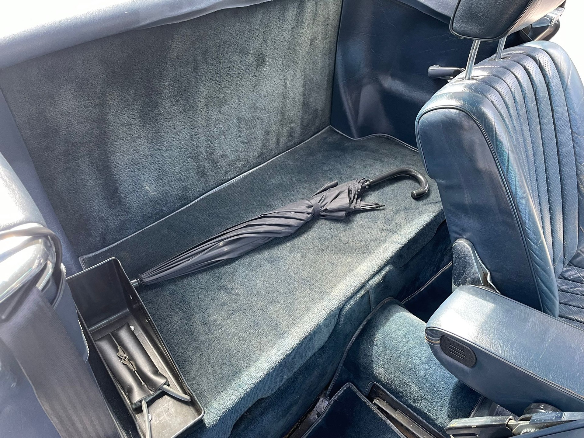 MERCEDES-BENZ 500 SL-image-11