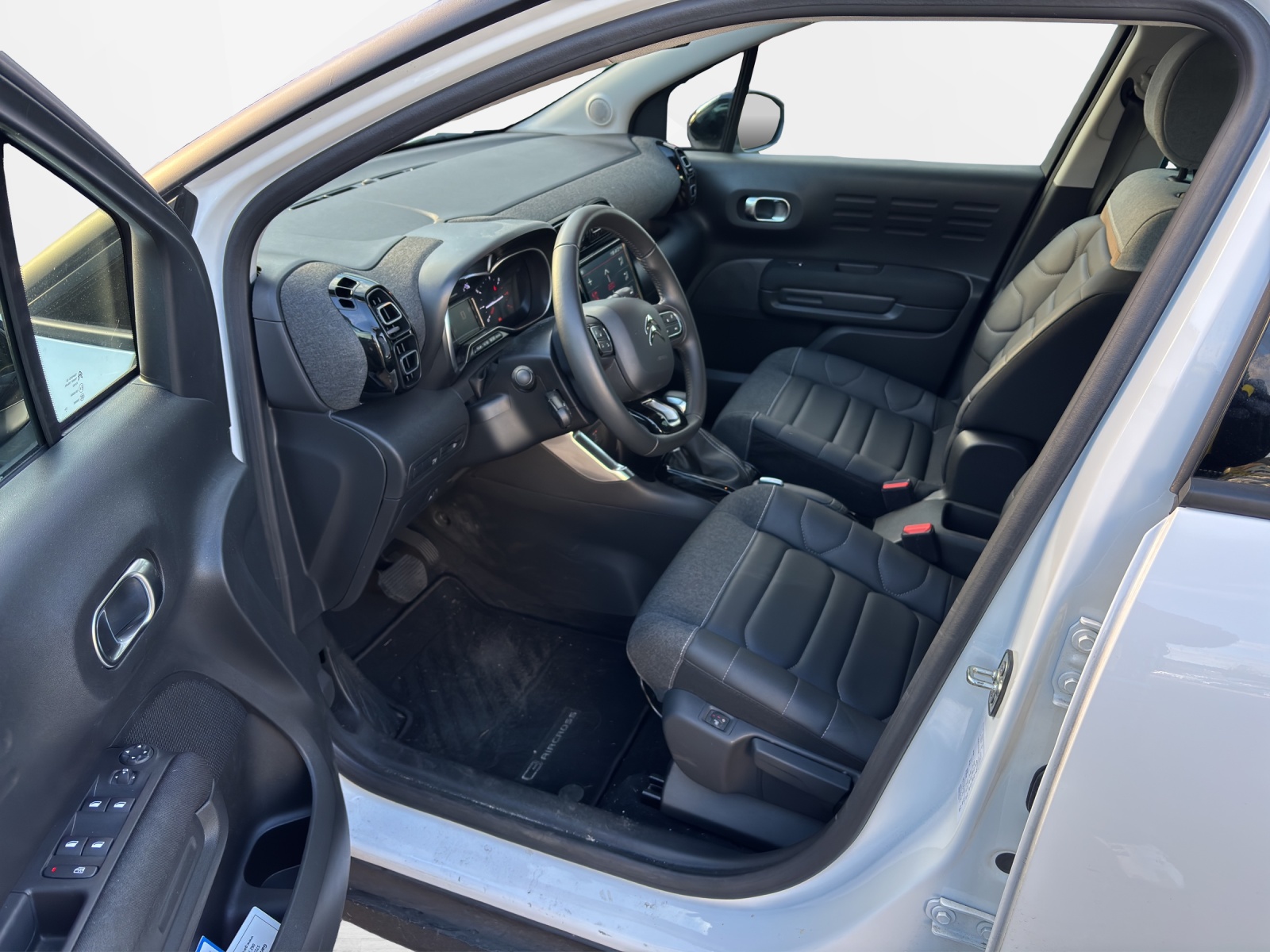 CITROEN C3 Aircross 1.2 PureTech 130 S-image-9
