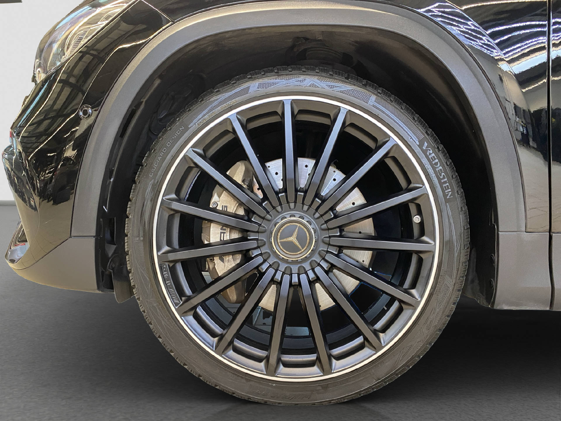 MERCEDES-BENZ GLA 35 AMG 4MATIC-image-5