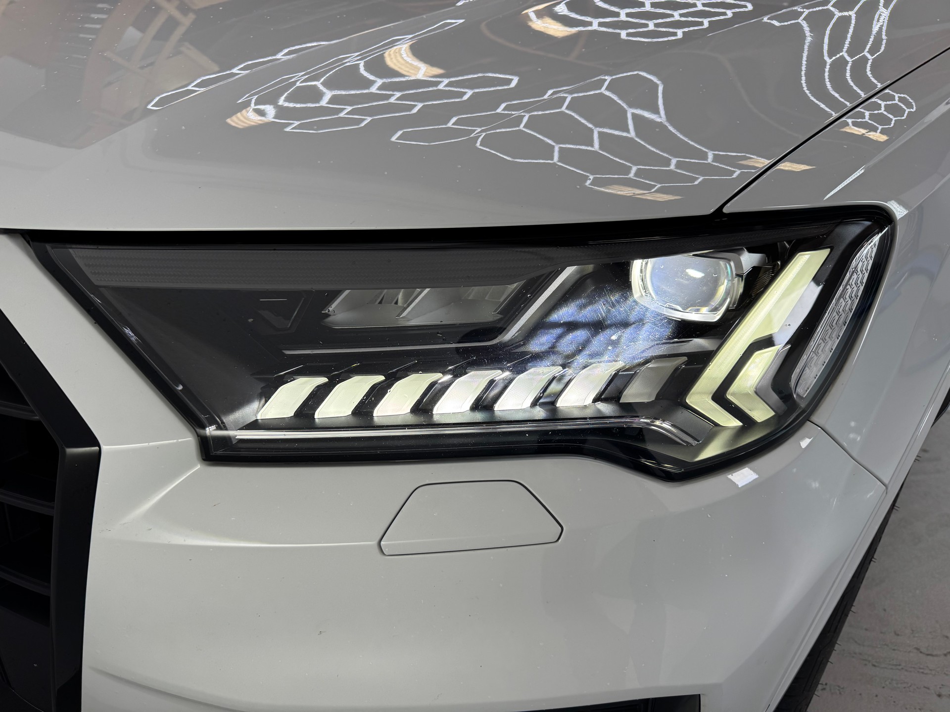 AUDI SQ7 TFSI quattro tiptronic-image-7