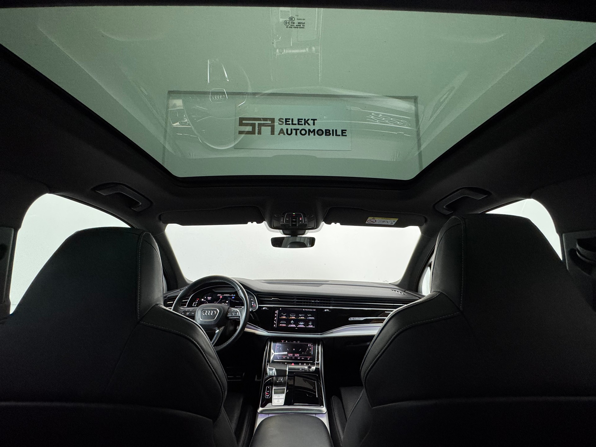 AUDI SQ7 TFSI quattro tiptronic-image-9