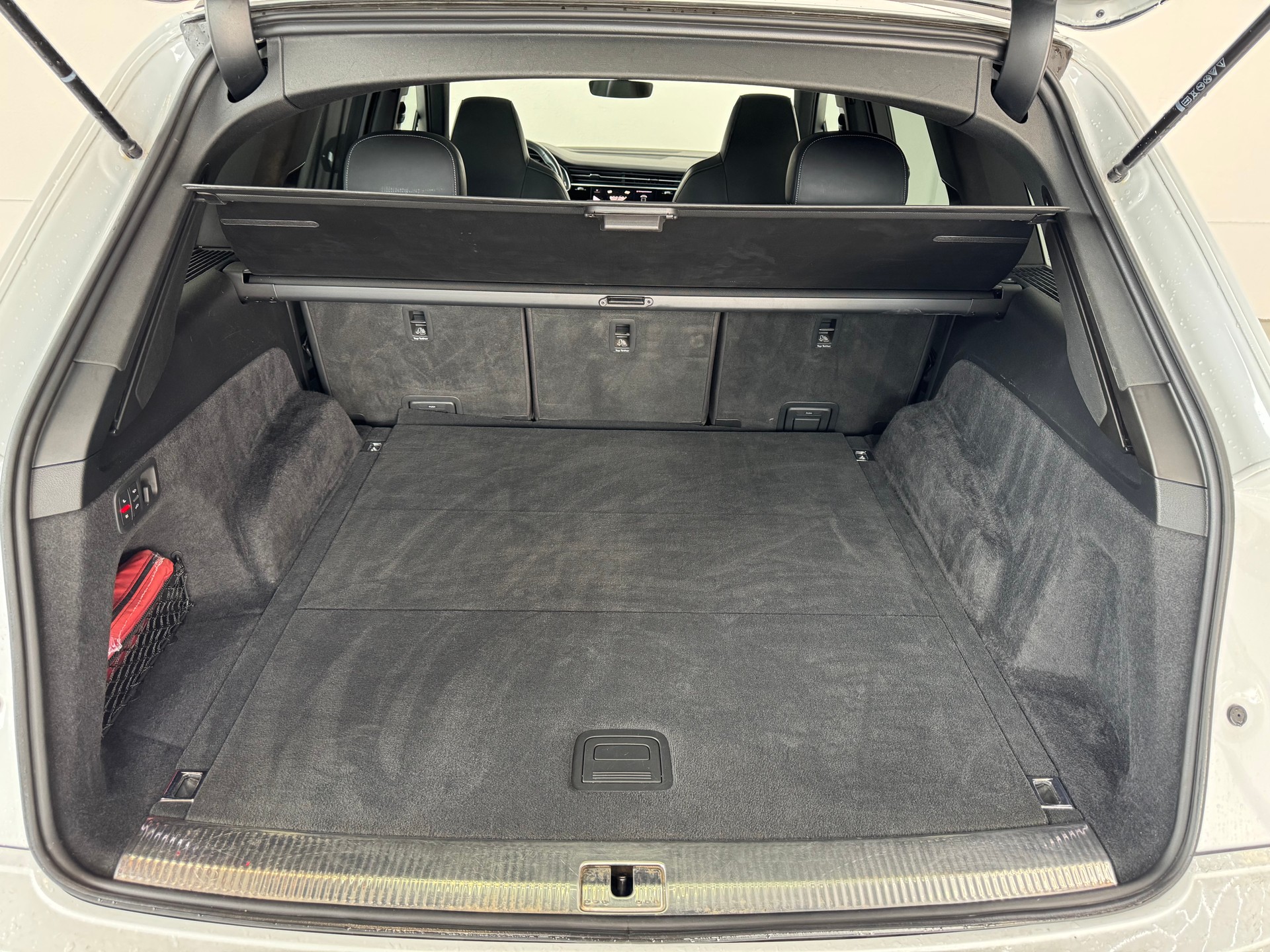 AUDI SQ7 TFSI quattro tiptronic-image-28