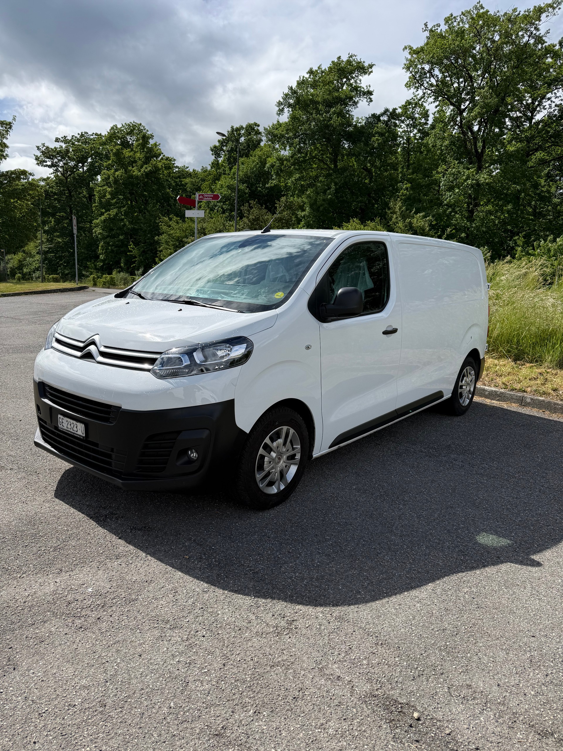 CITROEN Jumpy 1.5 BlueHDi 100 L Swiss Edition BVM6-image-1