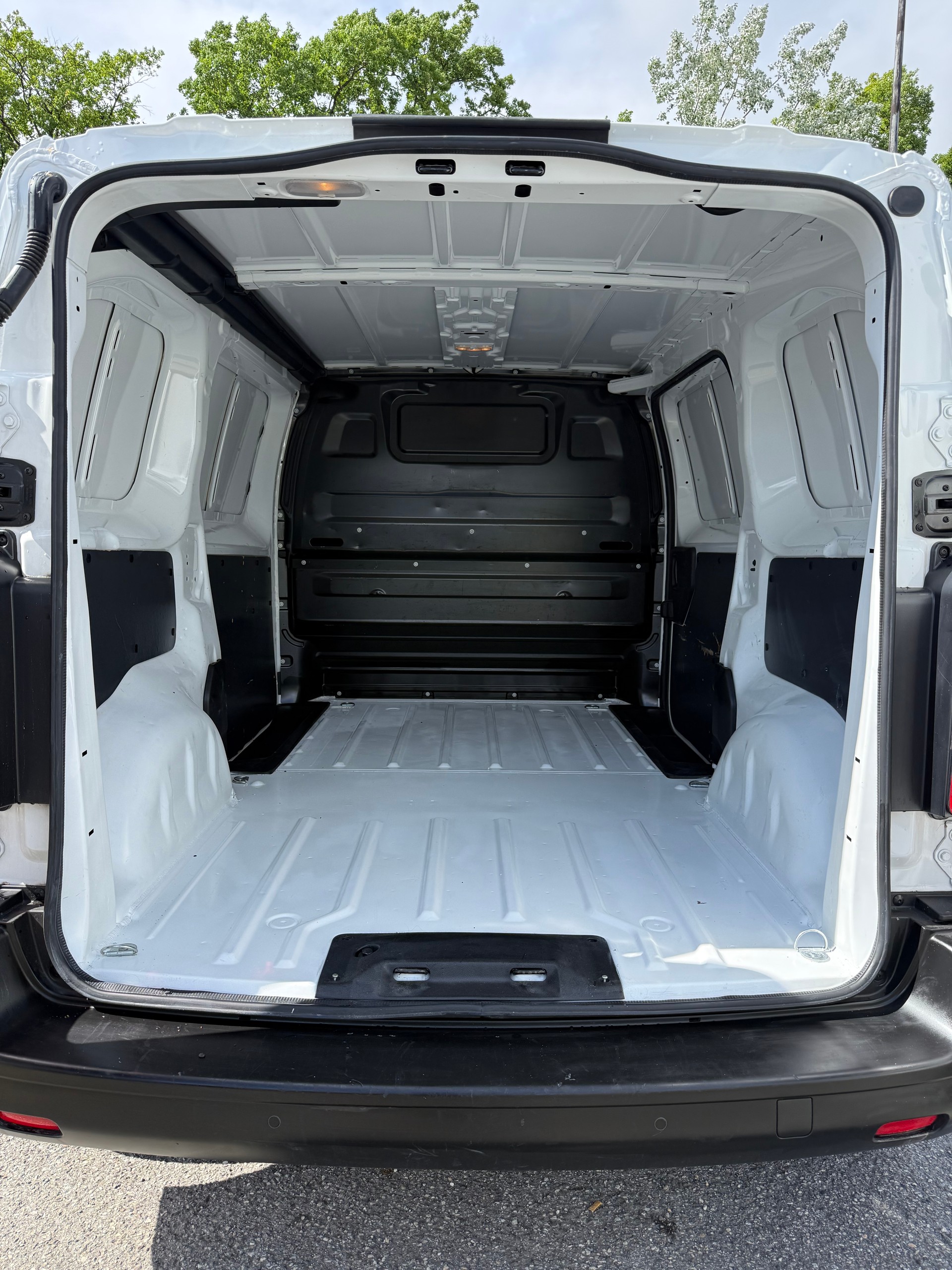 CITROEN Jumpy 1.5 BlueHDi 100 L Swiss Edition BVM6-image-8