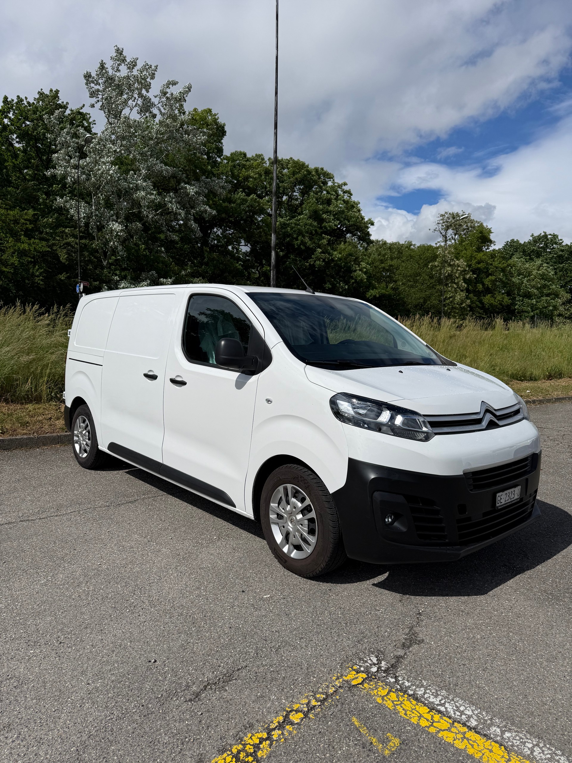 CITROEN Jumpy 1.5 BlueHDi 100 L Swiss Edition BVM6-image-0