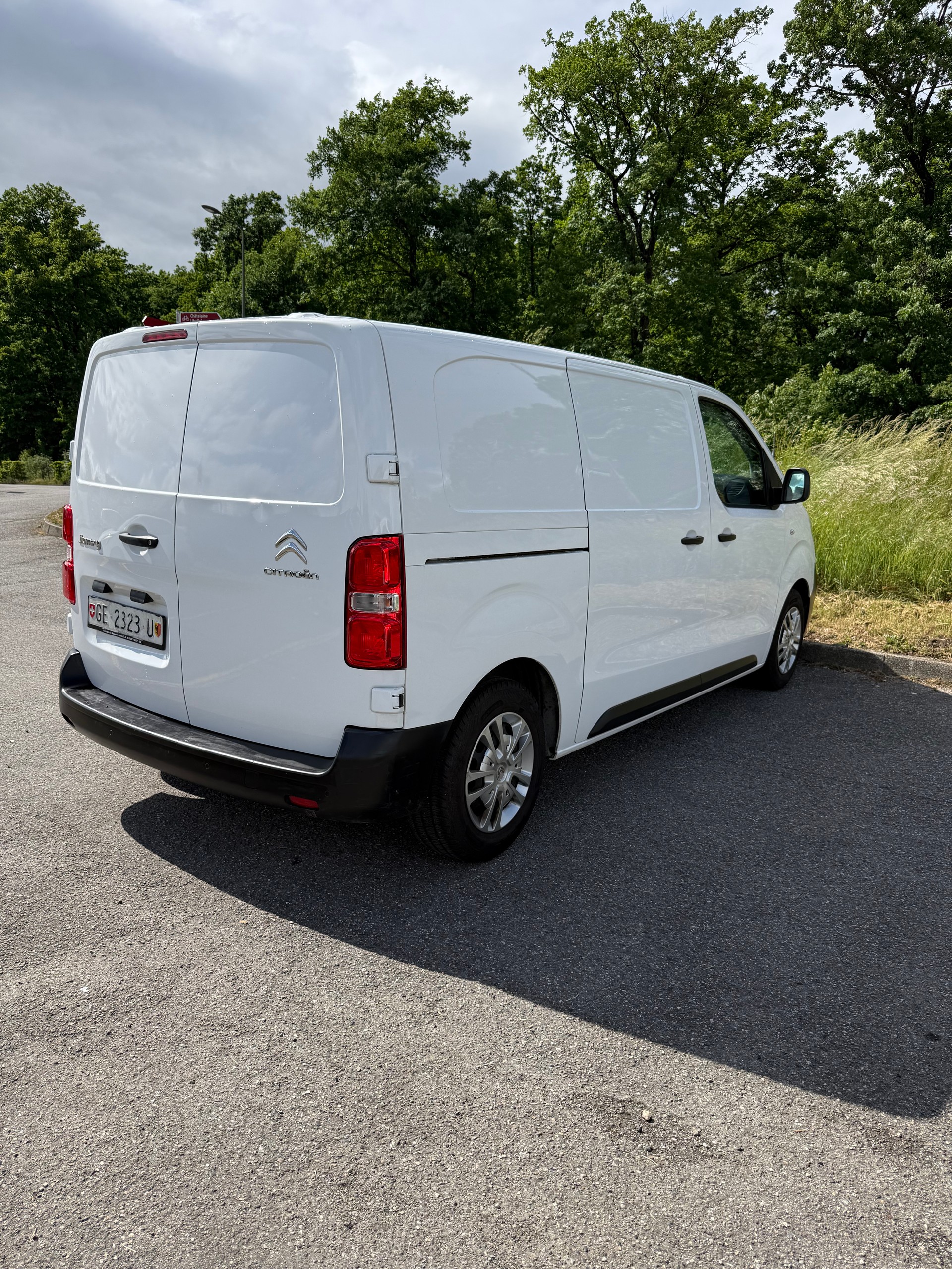 CITROEN Jumpy 1.5 BlueHDi 100 L Swiss Edition BVM6-image-5