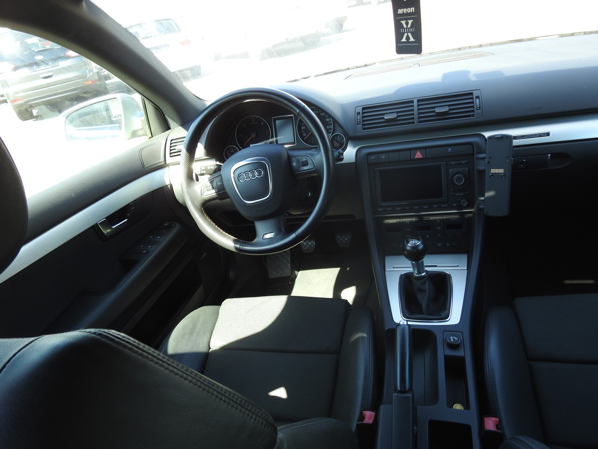 AUDI A4 Limousine 3.0 V6 TDI quattro-image-20
