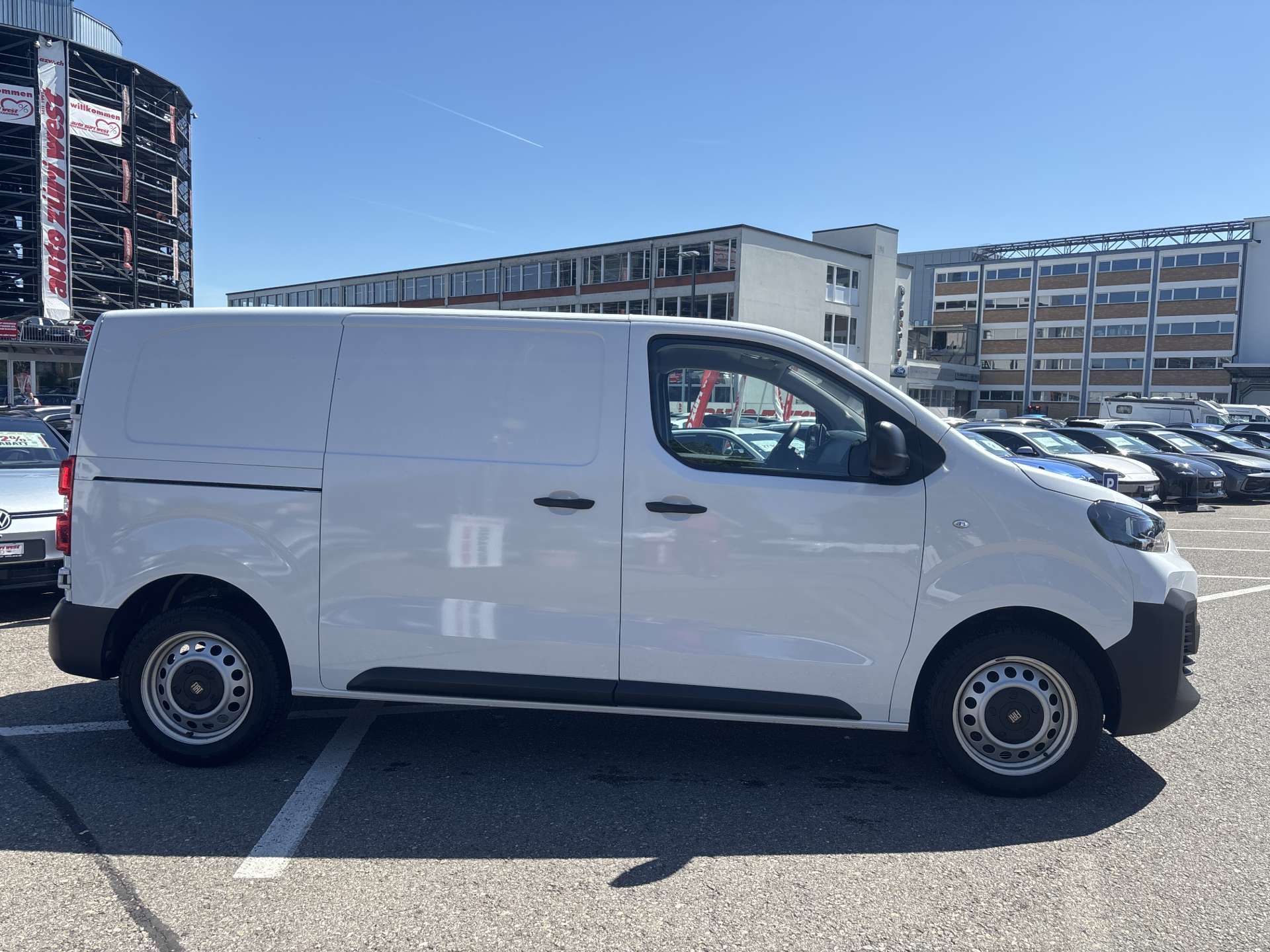 FIAT Scudo 2.0 BlueHDi L2 3-Plätzer EAT-Automat-image-12