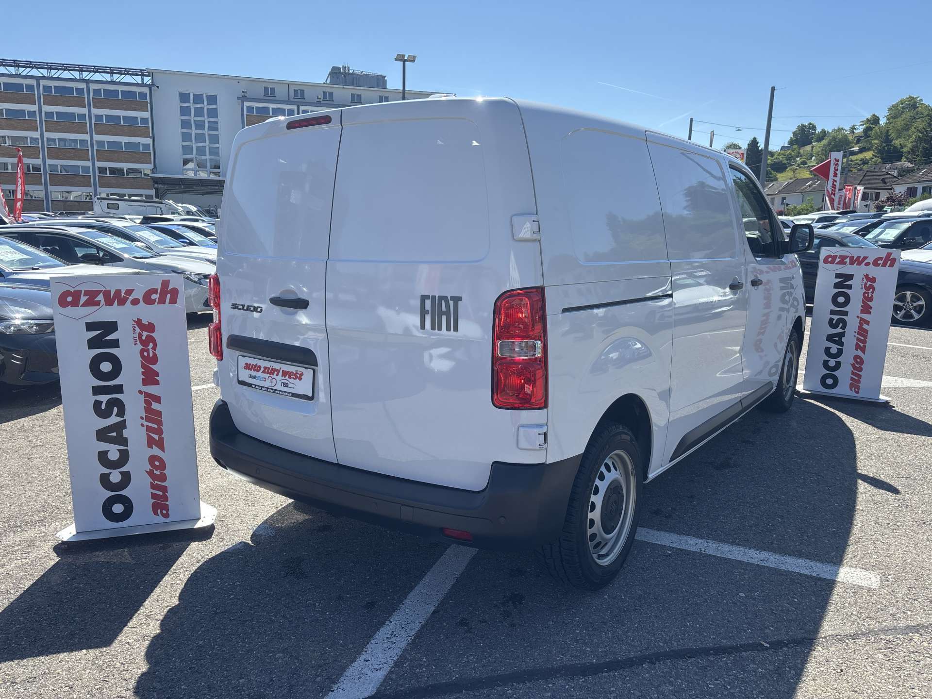 FIAT Scudo 2.0 BlueHDi L2 3-Plätzer EAT-Automat-showroom-element-2