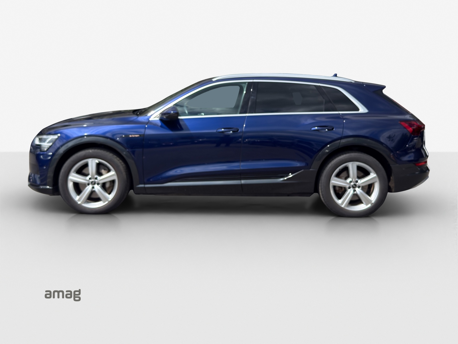 AUDI e-tron 55 Advanced quattro-image-1