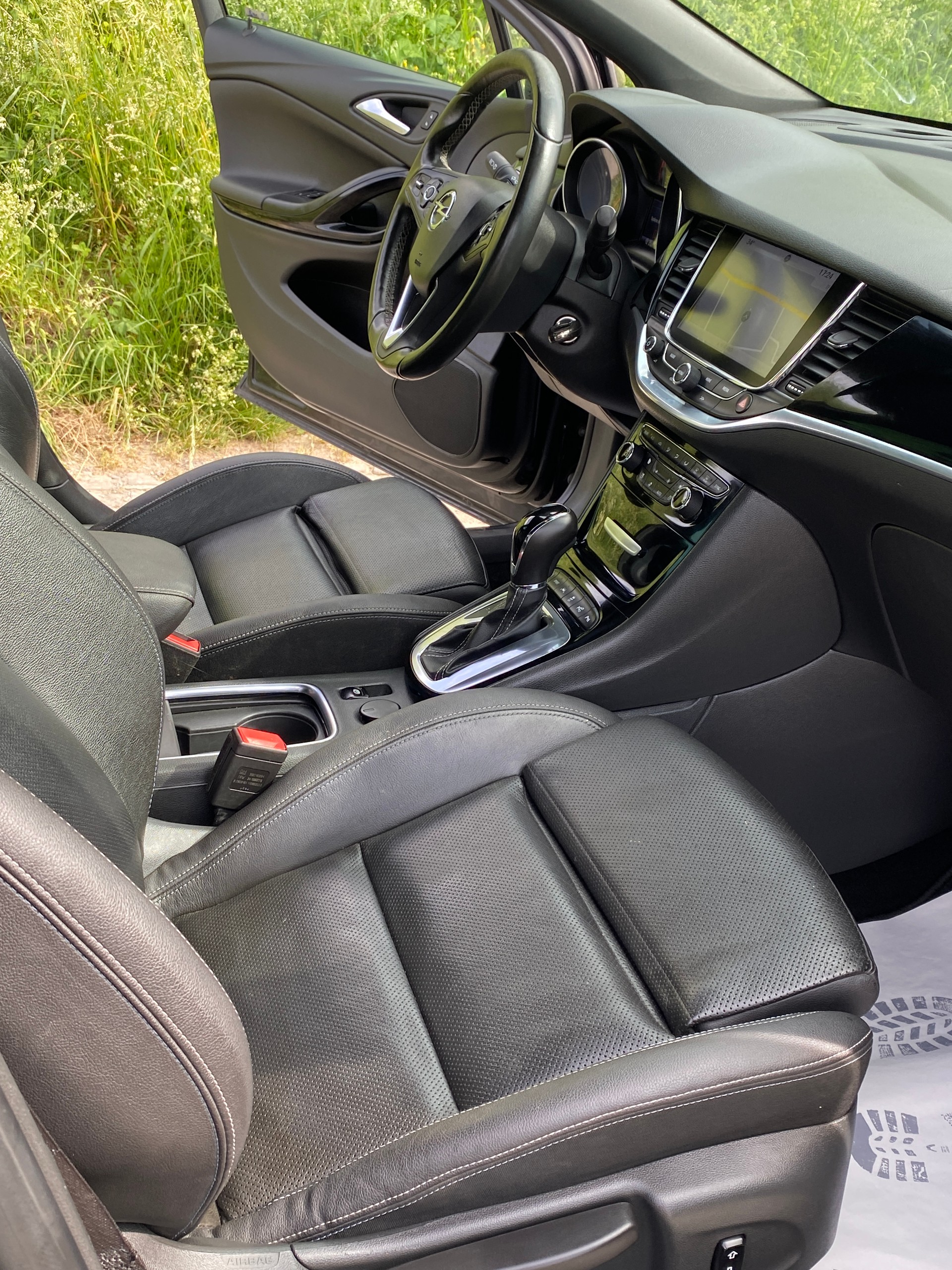 OPEL Astra 1.4i Turbo Excellence Automatic-image-9